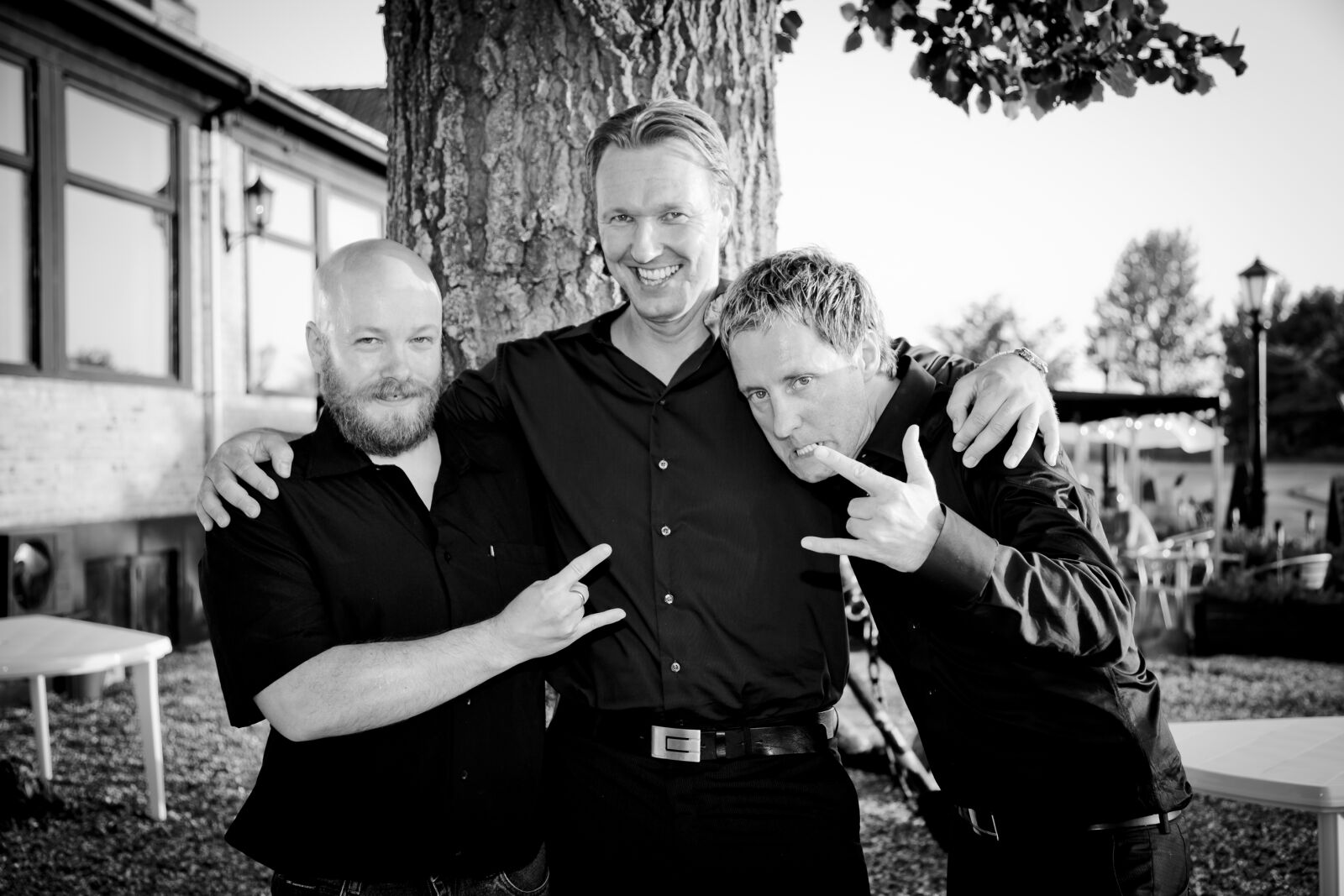 Canon EOS 5D Mark II sample photo. Friends, guys, men photography