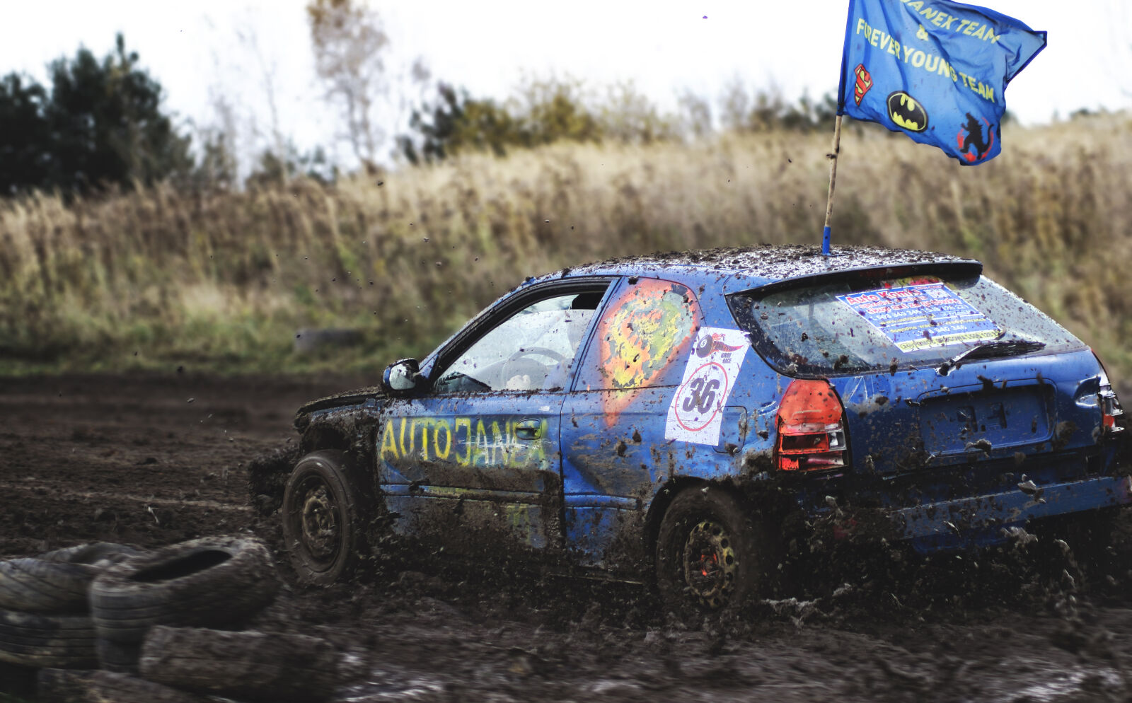 Canon EOS 1300D (EOS Rebel T6 / EOS Kiss X80) sample photo. Car, dirt, mud, offroad photography
