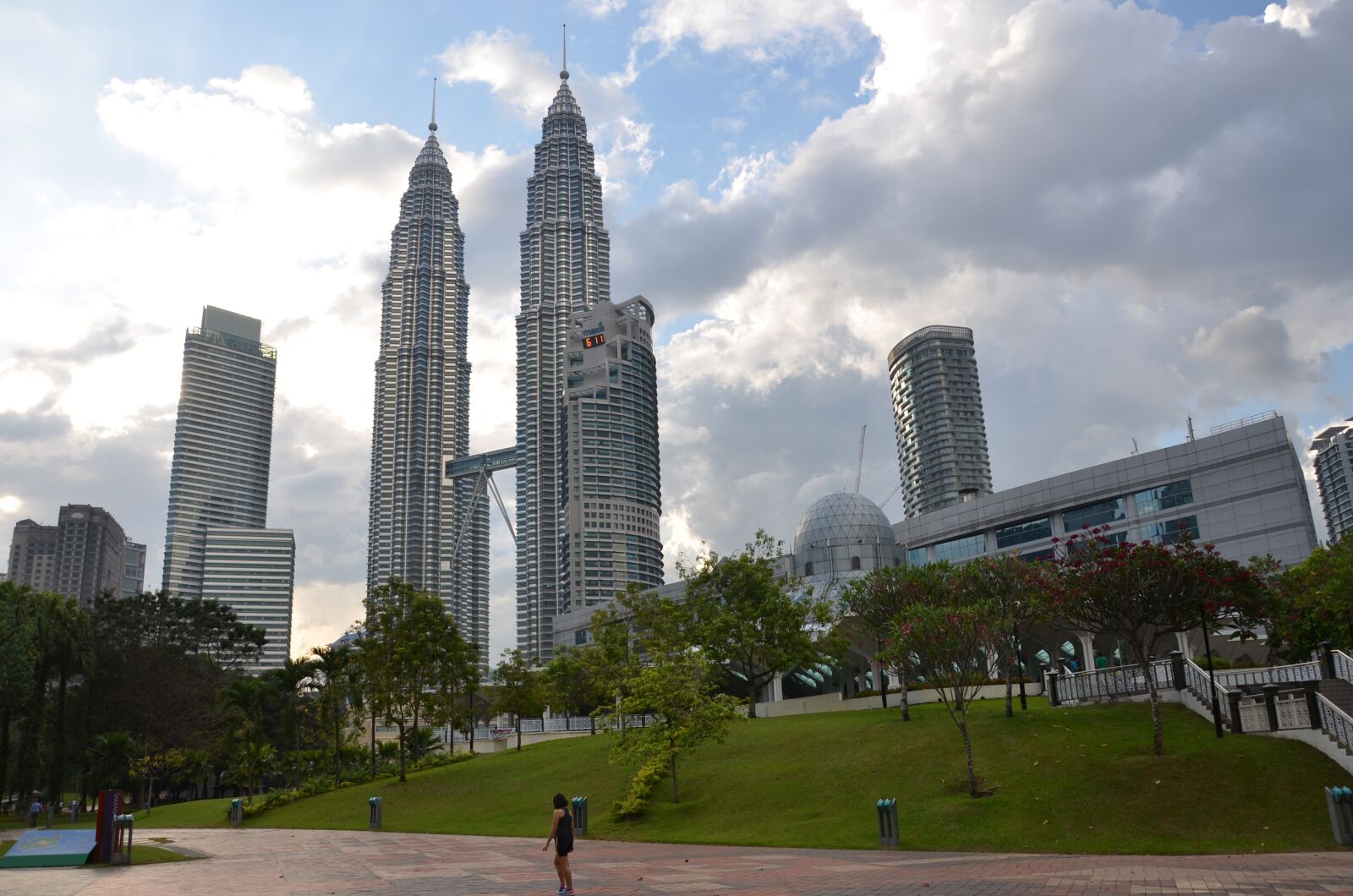Nikon D7000 sample photo. Kuala lumpur, petronas towers photography