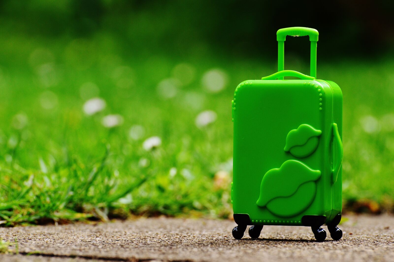 Nikon D3200 sample photo. Luggage, trolley, travel photography