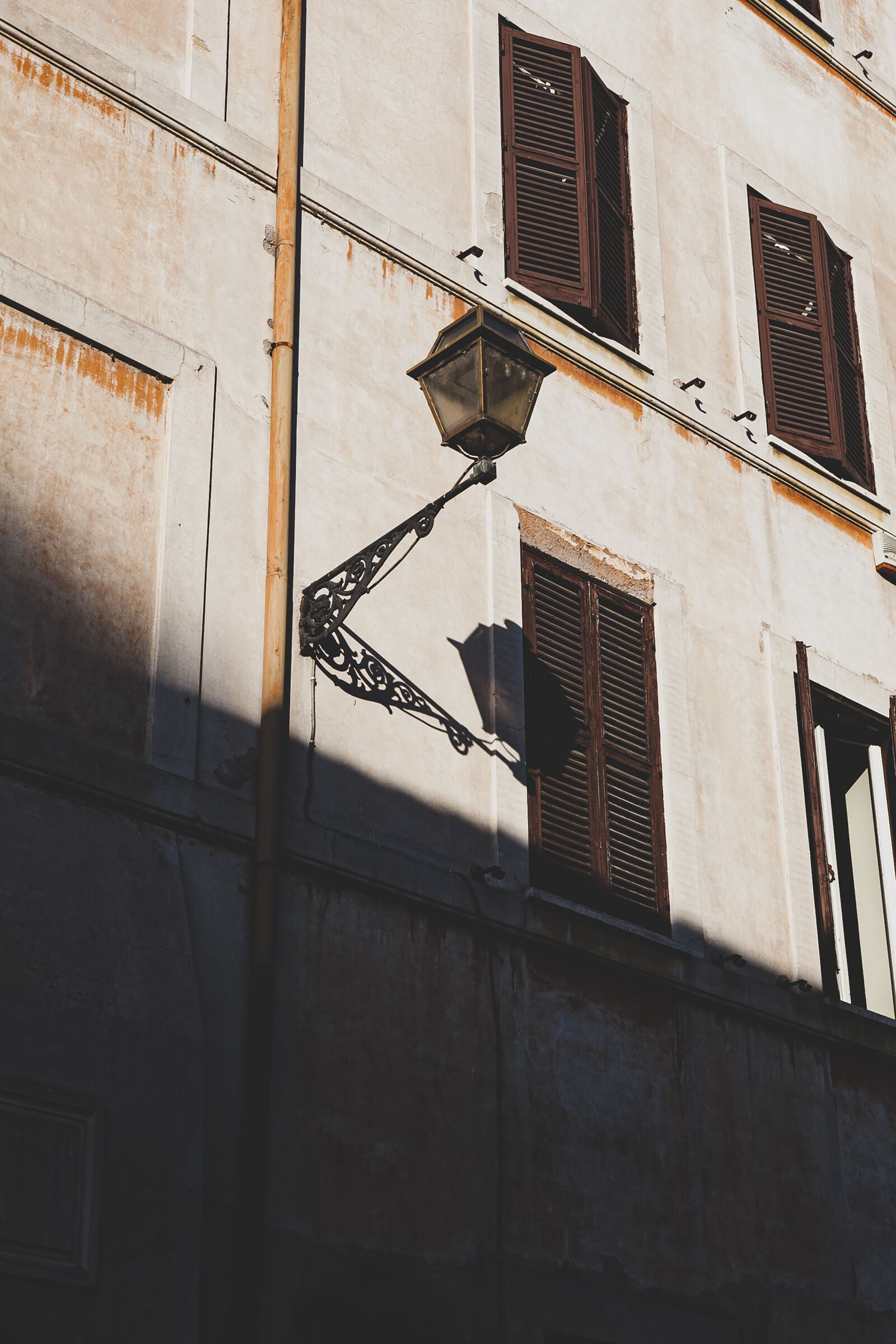 Canon EOS 5D Mark II sample photo. Street, street lamp, rome photography