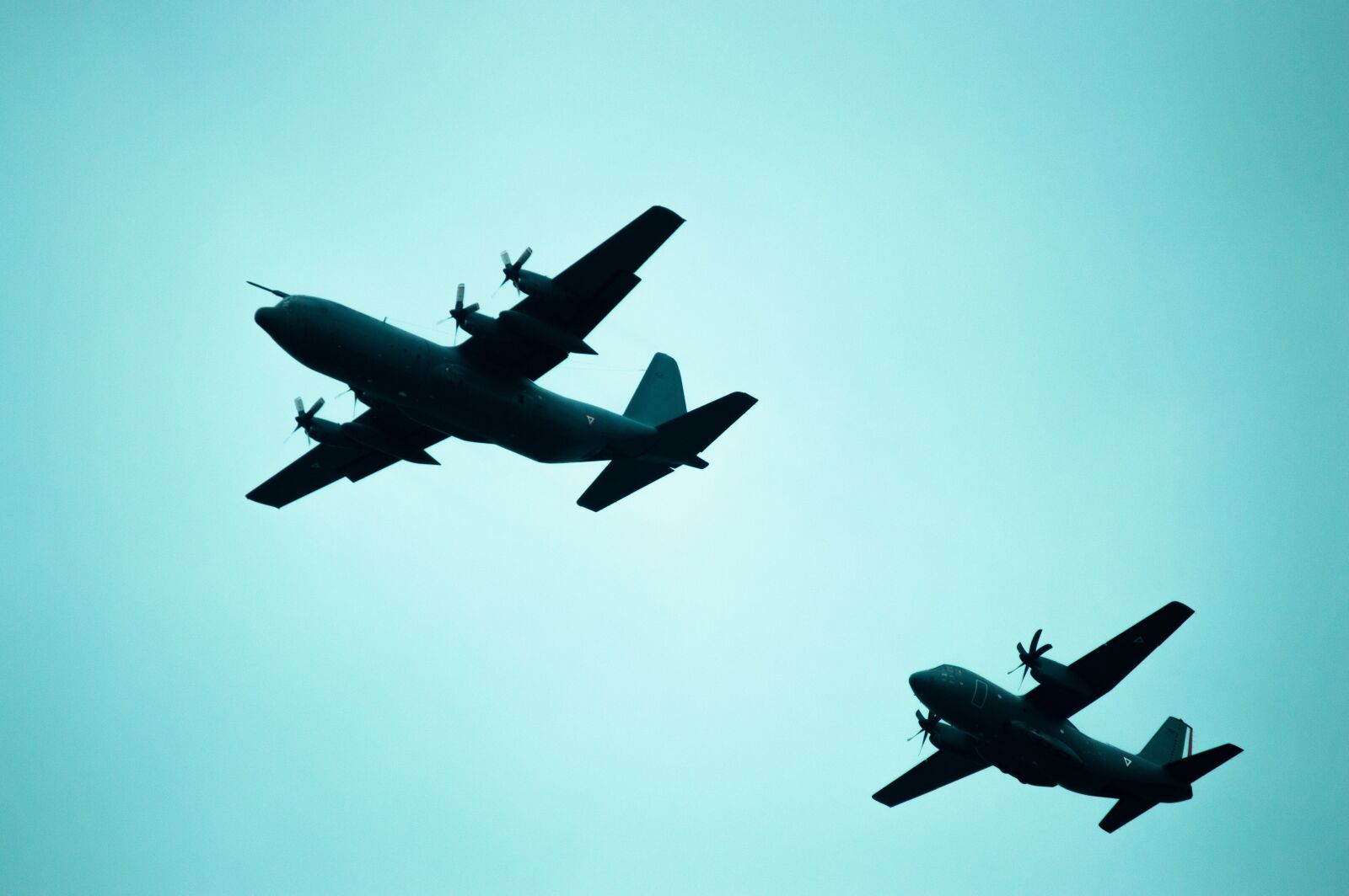Nikon D3200 sample photo. Air, training, transport photography