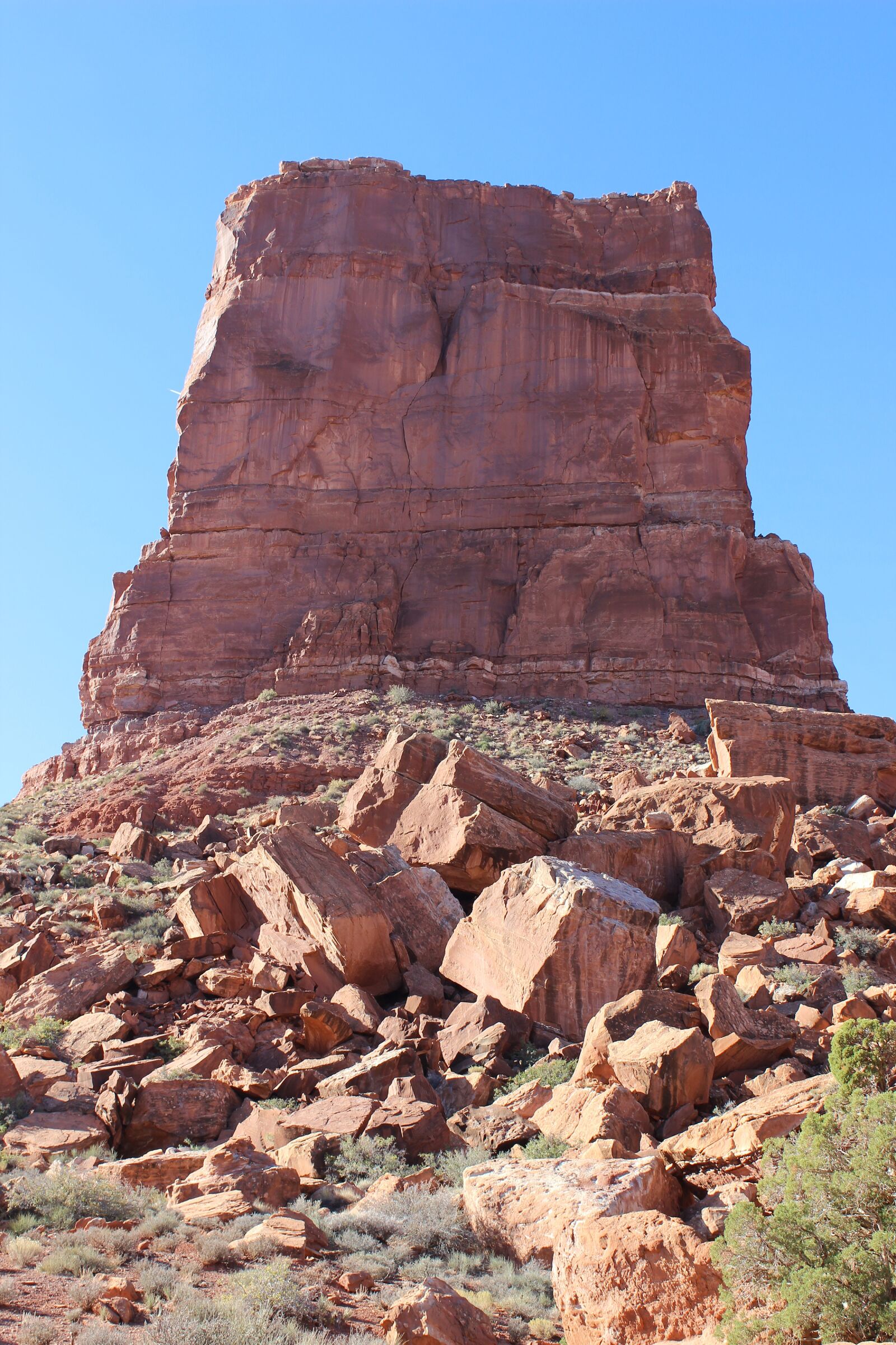 Canon EOS 600D (Rebel EOS T3i / EOS Kiss X5) sample photo. Southwest, mesa, rock photography