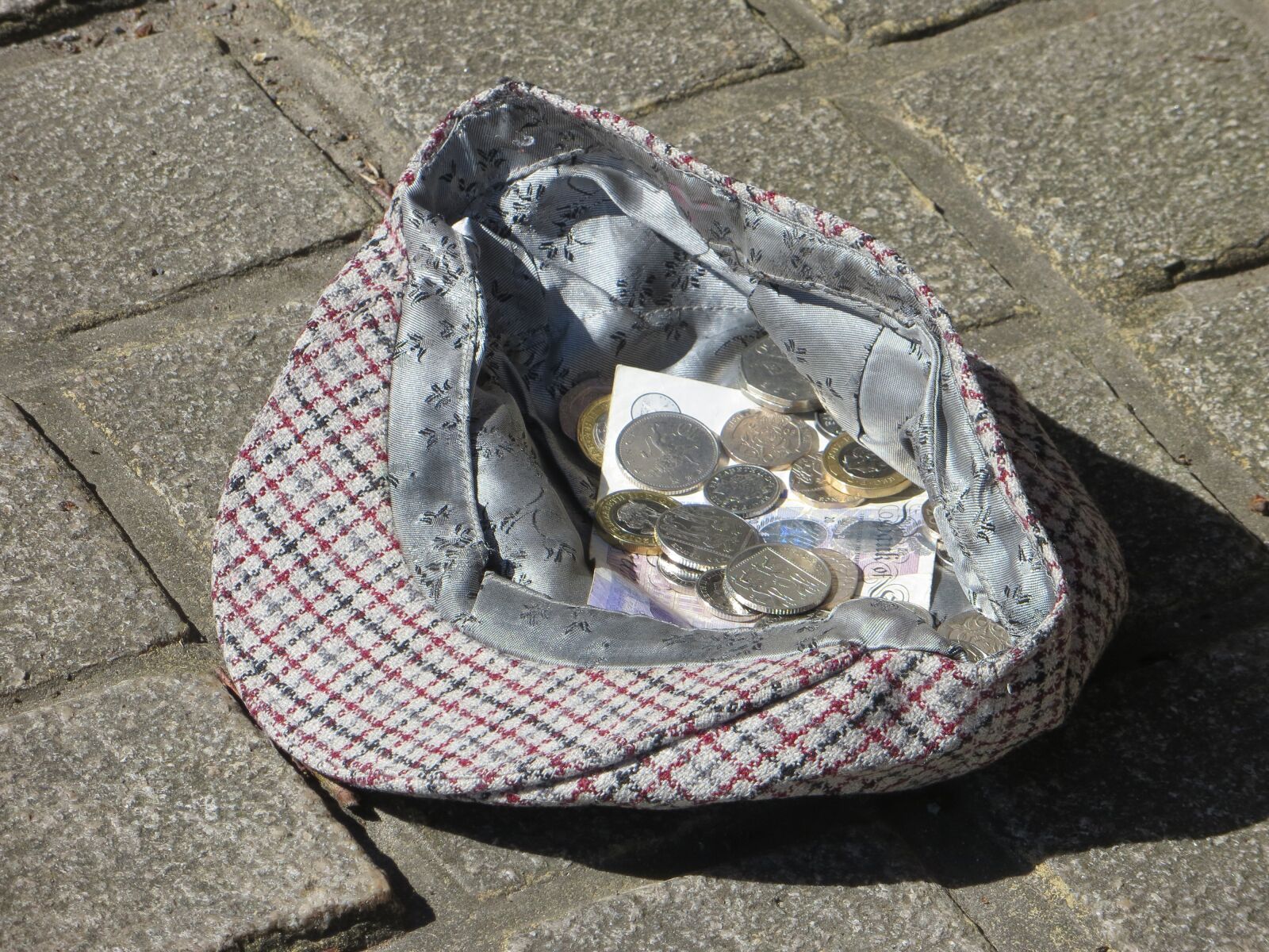 Canon PowerShot SX240 HS sample photo. Busker, hat, money photography