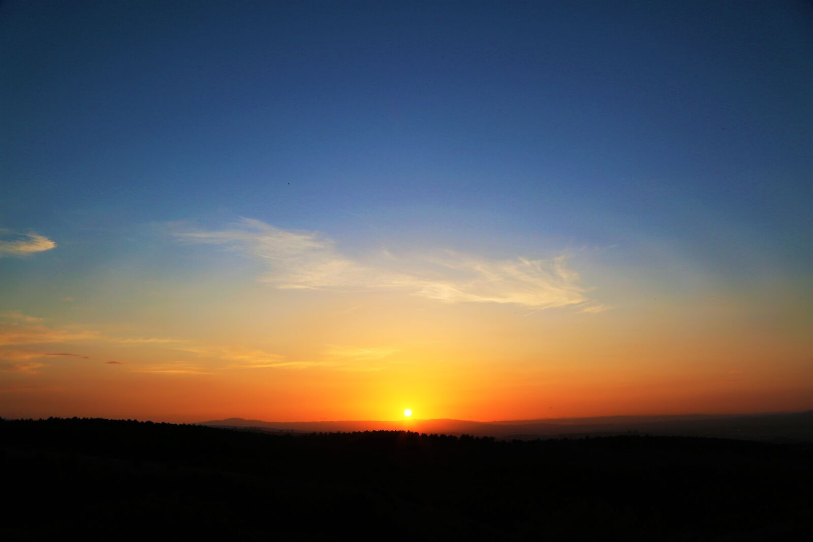 Canon EOS 5D Mark III sample photo. Sunset, in the evening photography