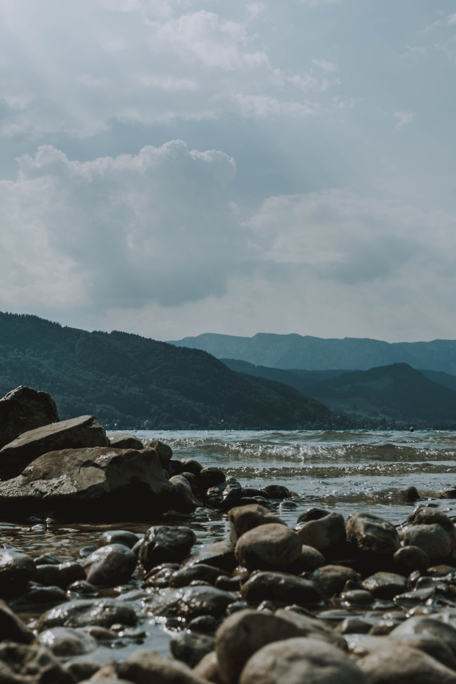 Nikon D5200 sample photo. Nature, lake, stones photography