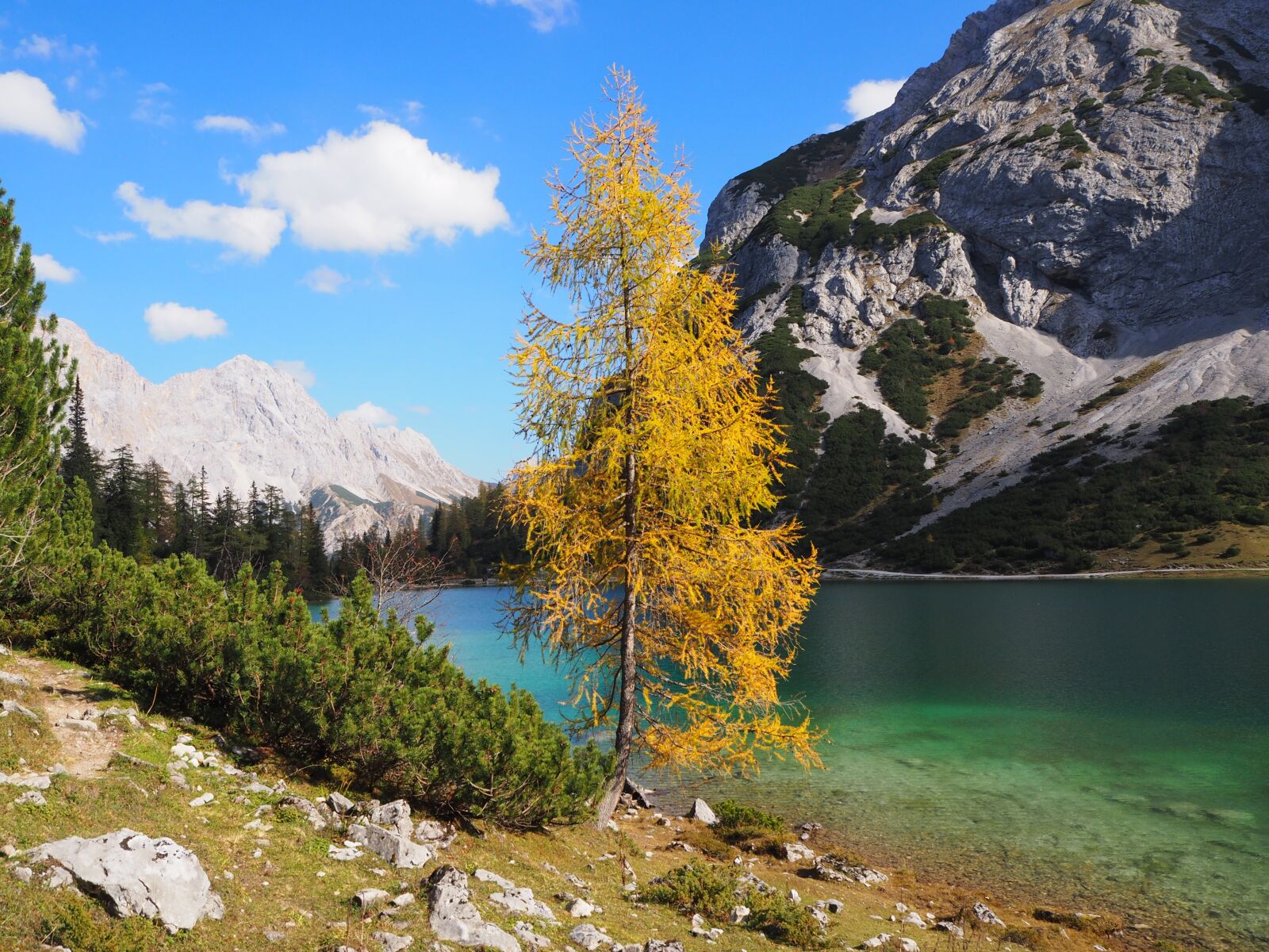 Olympus OM-D E-M10 II sample photo. Nature, landscape, mountains photography