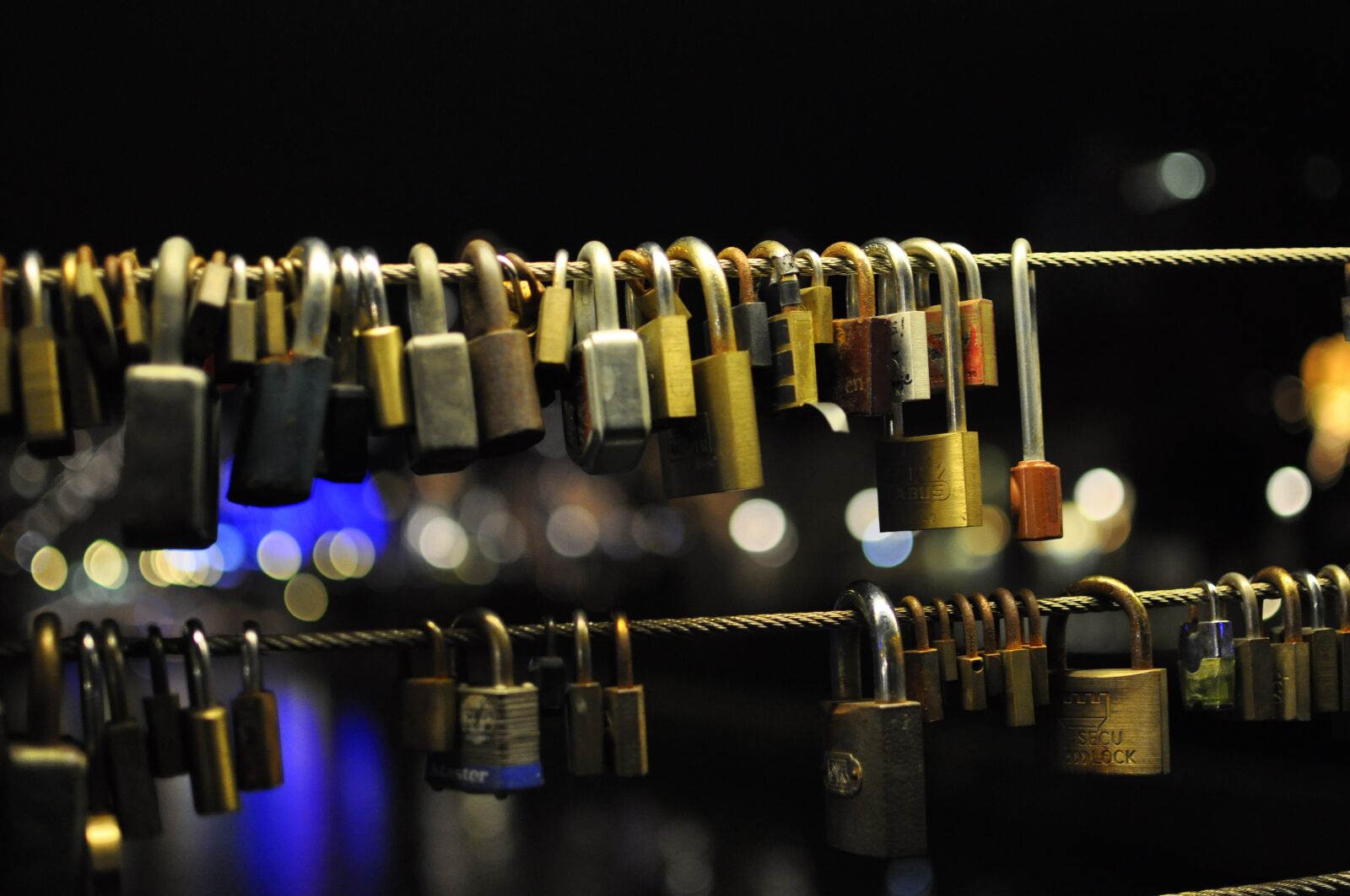 Nikon D90 sample photo. Padlock, love, bridge photography