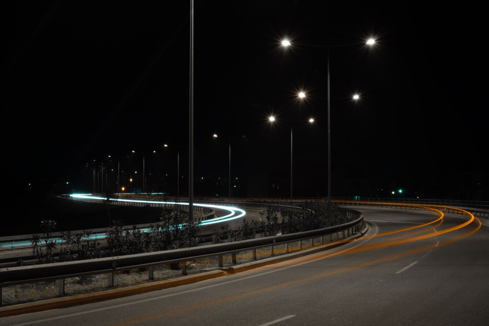 Canon EOS M100 sample photo. Long exposure, light trail photography