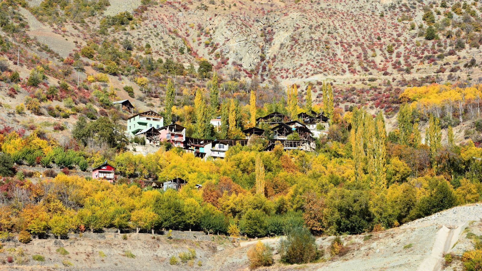 Nikon D7100 sample photo. Village, slope, valley photography