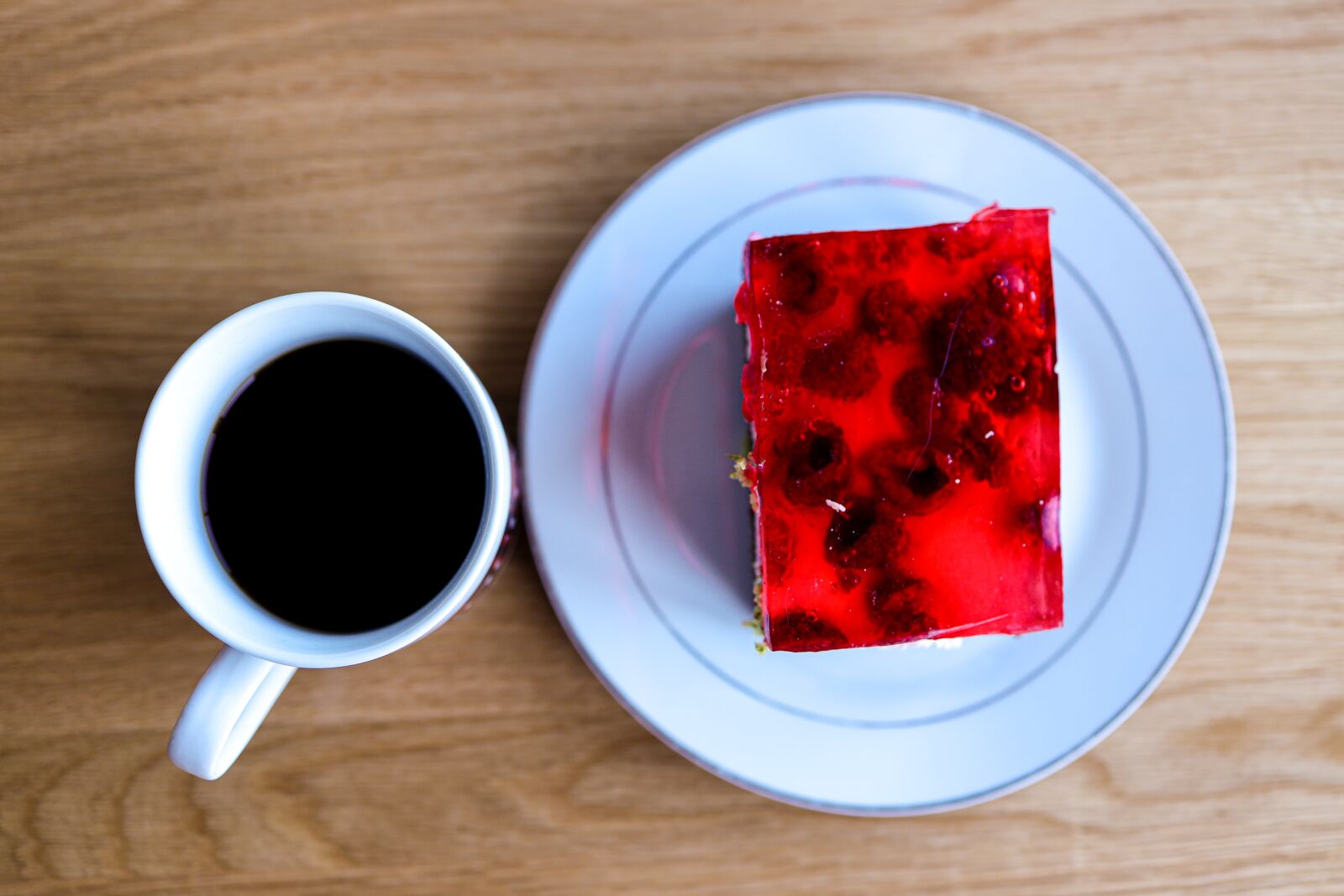 Canon EOS R sample photo. Cake, coffee, dessert photography