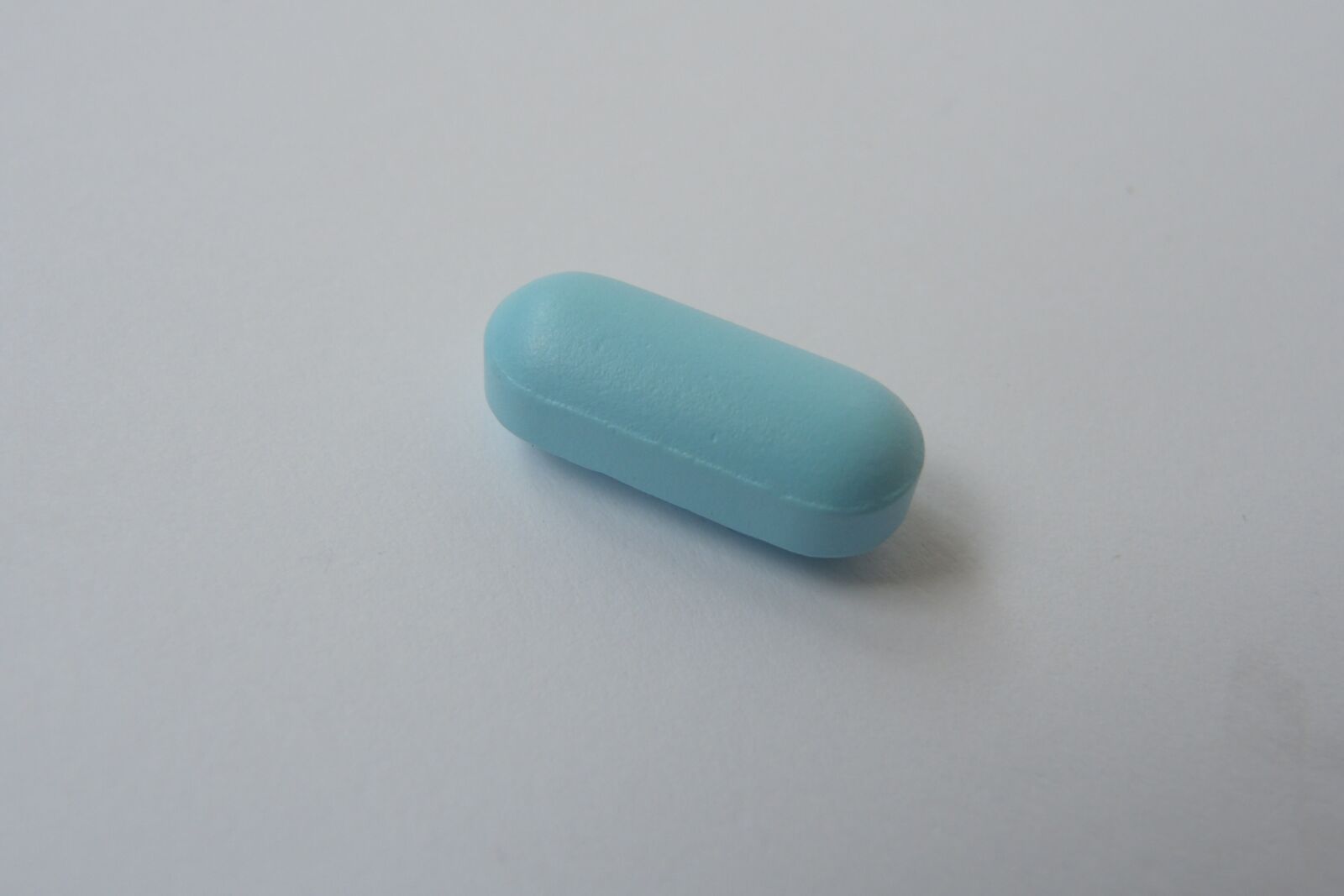Nikon Coolpix P7800 sample photo. Blue, medical, medicines photography