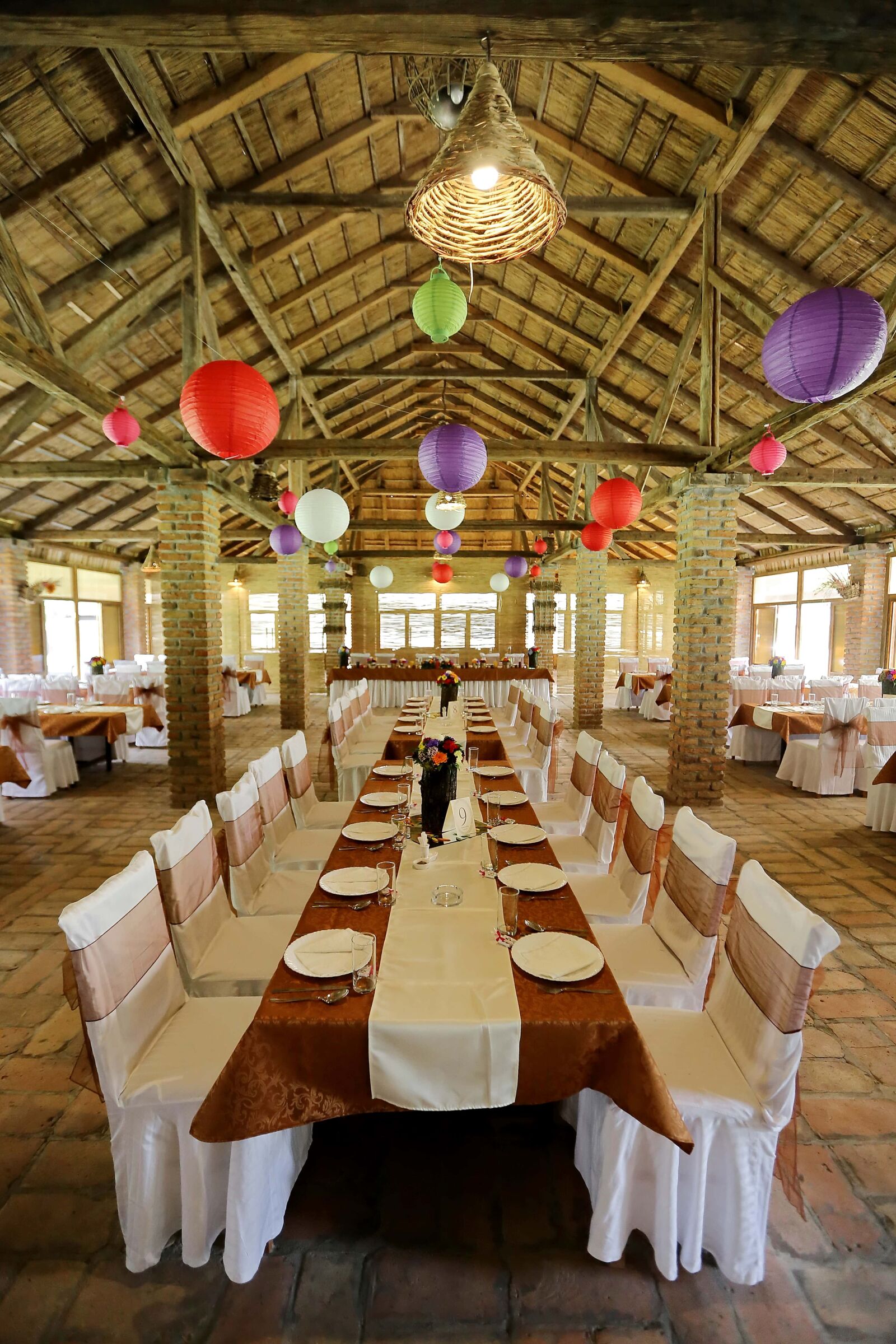 Canon EOS 6D sample photo. Ceiling, chandelier, roof, interior photography