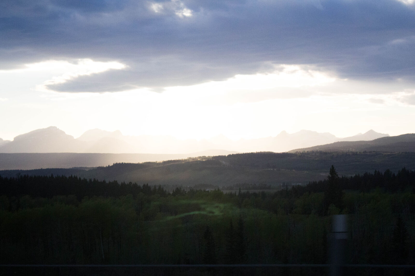 Canon EOS 700D (EOS Rebel T5i / EOS Kiss X7i) sample photo. Clouds, cloudy, forest, mountain photography