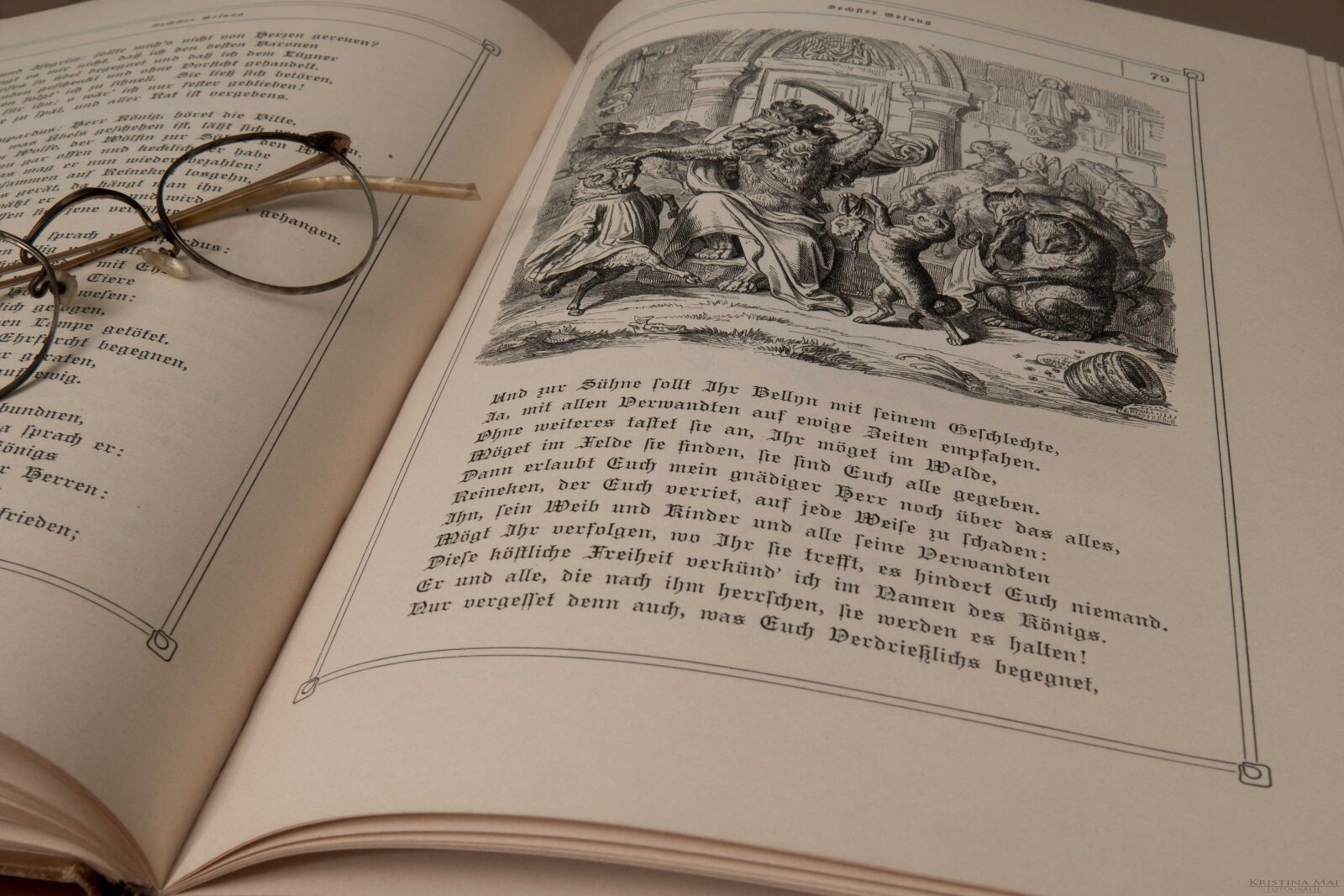 Canon EOS 70D sample photo. Antique, glasses, old photography
