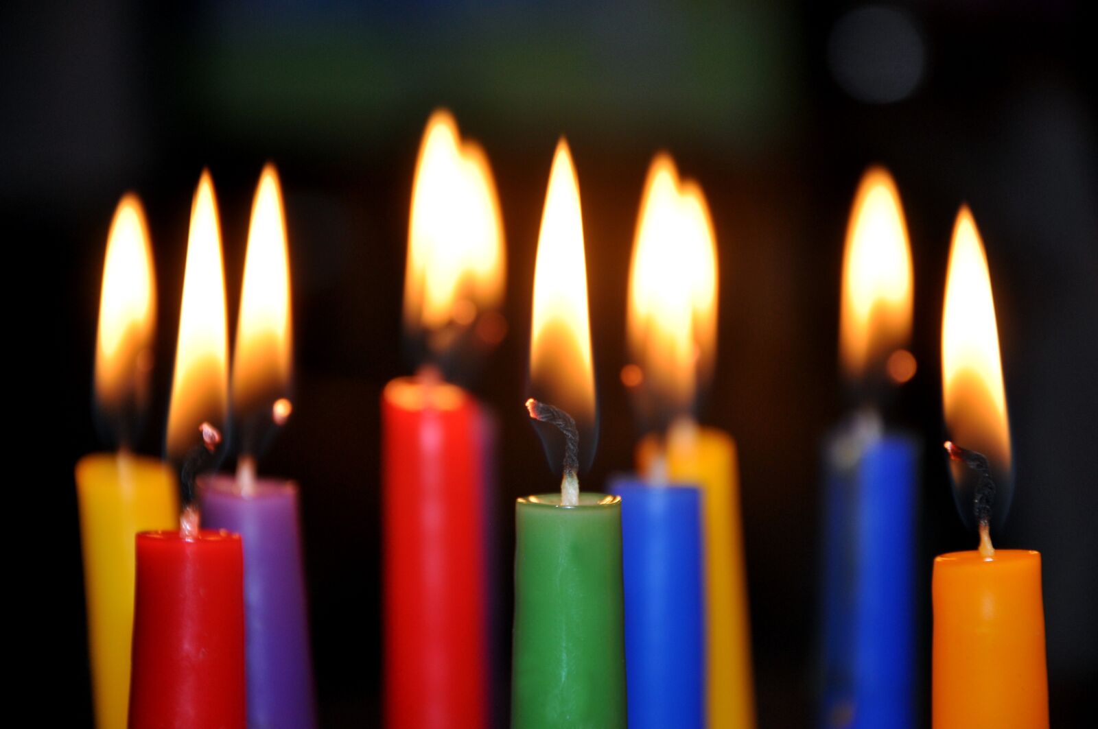 Nikon D90 sample photo. Wax, flame, light photography