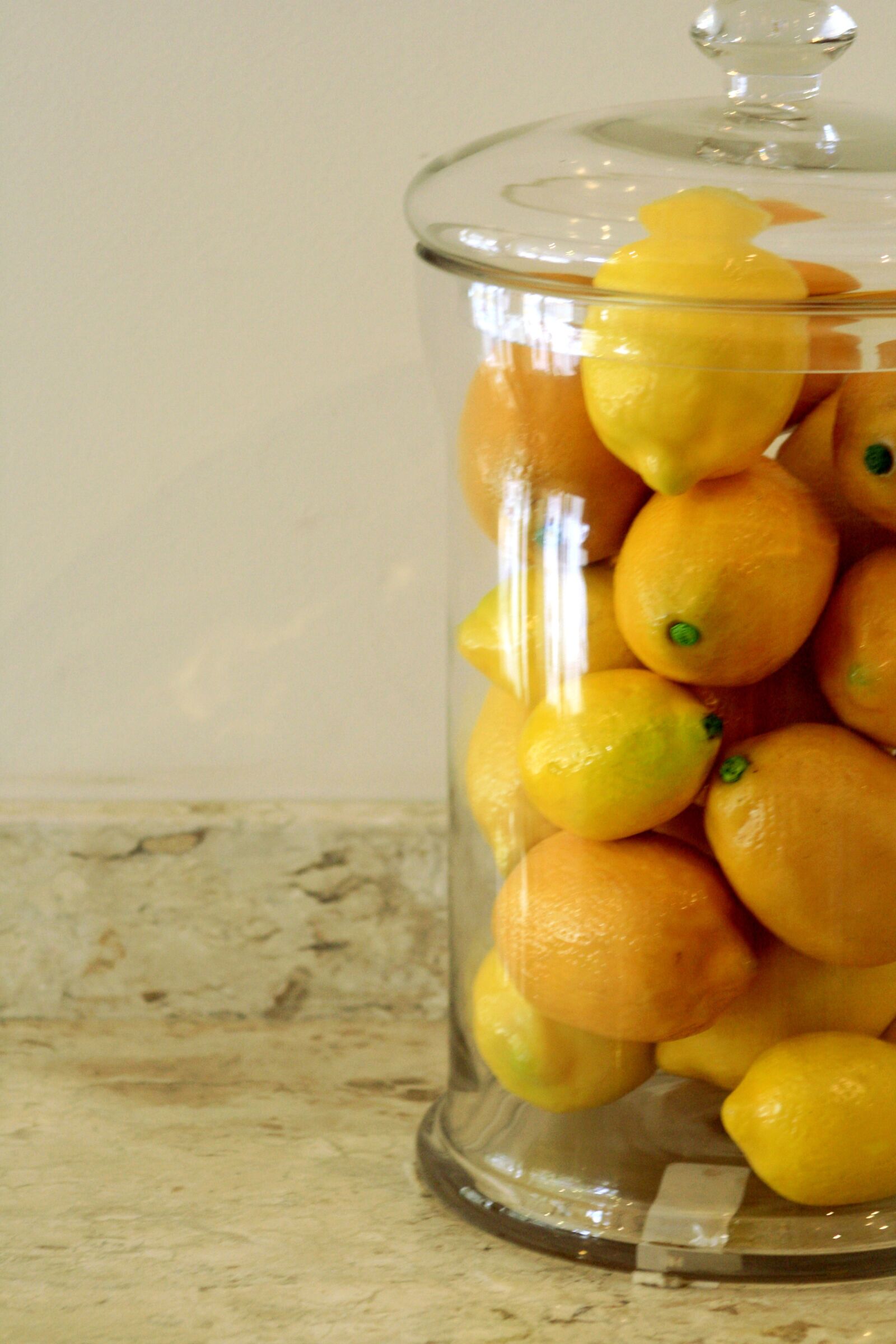 Canon EOS 1000D (EOS Digital Rebel XS / EOS Kiss F) sample photo. Fruit, lemon, lima photography
