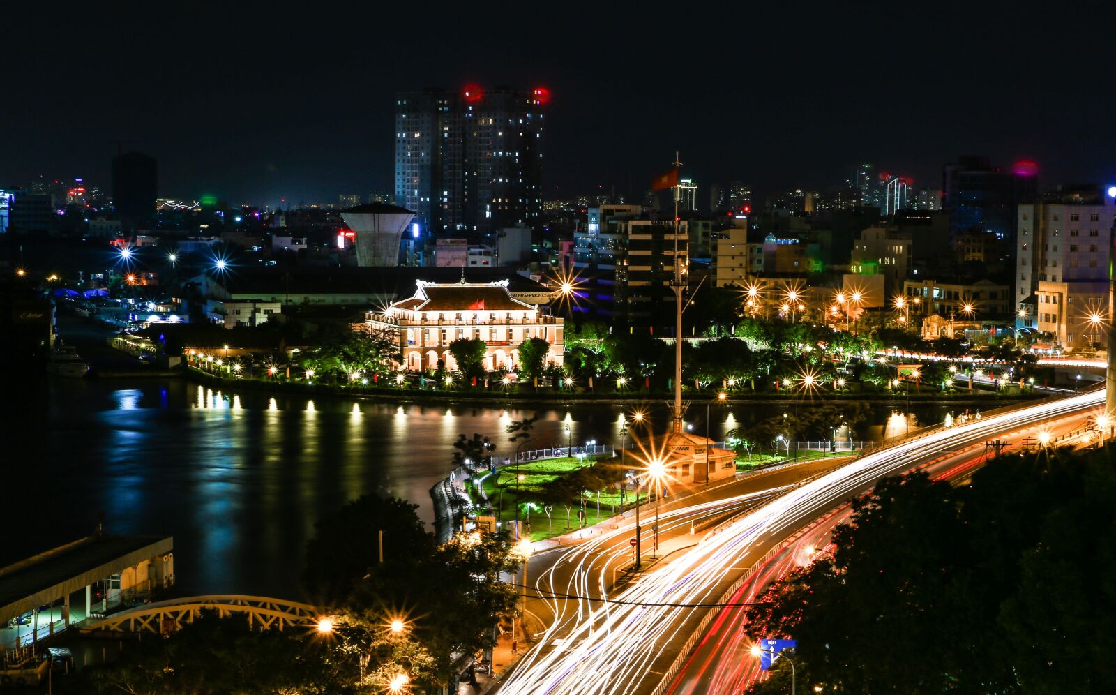 Canon EOS 6D sample photo. The city, ho chi photography
