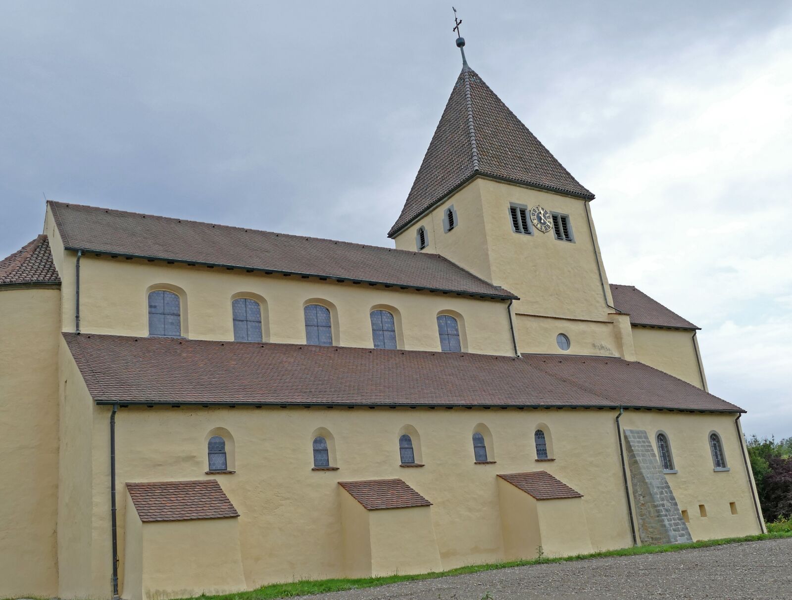 Panasonic Lumix DMC-FZ1000 sample photo. St georg, church, reichenau photography