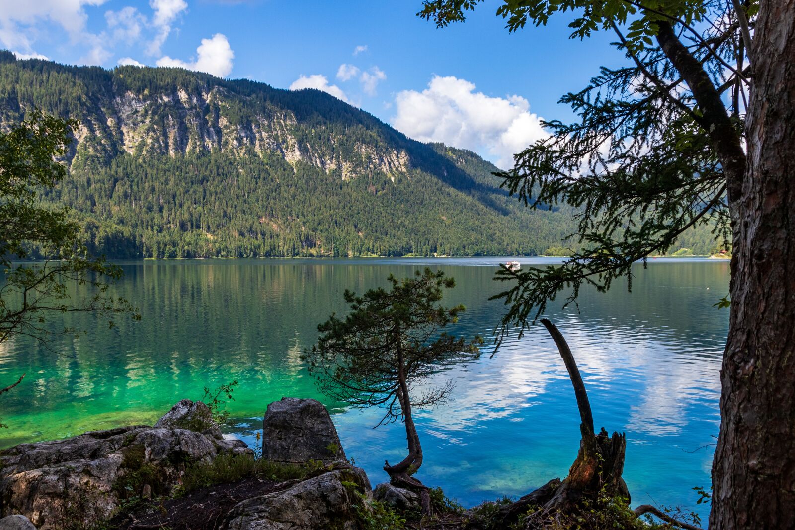 Canon EOS 80D + Canon EF-S 15-85mm F3.5-5.6 IS USM sample photo. Eibsee, bavaria, lake photography
