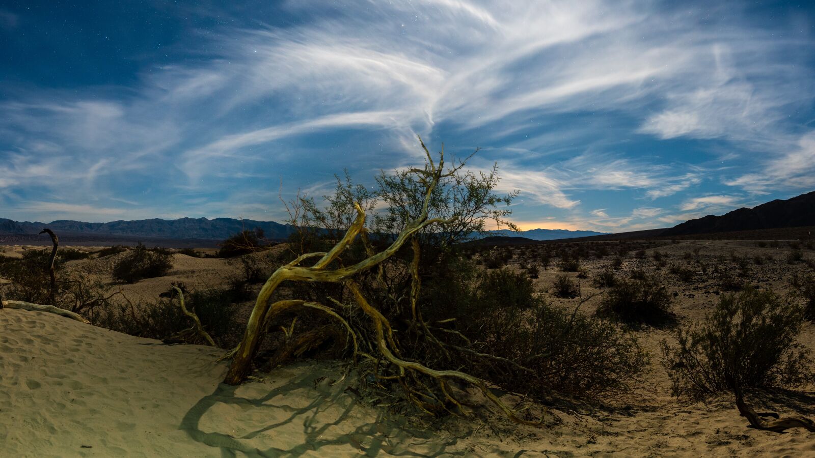 Sony FE 16-35mm F2.8 GM sample photo. Death valley, california, desert photography