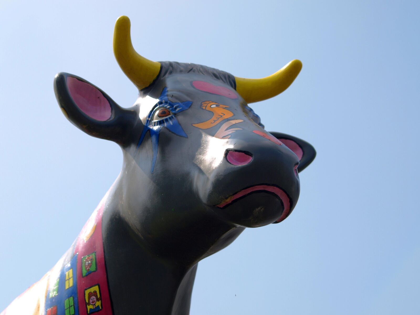 Olympus E-510 (EVOLT E-510) sample photo. Cow head, sculpture, kuhbunt photography