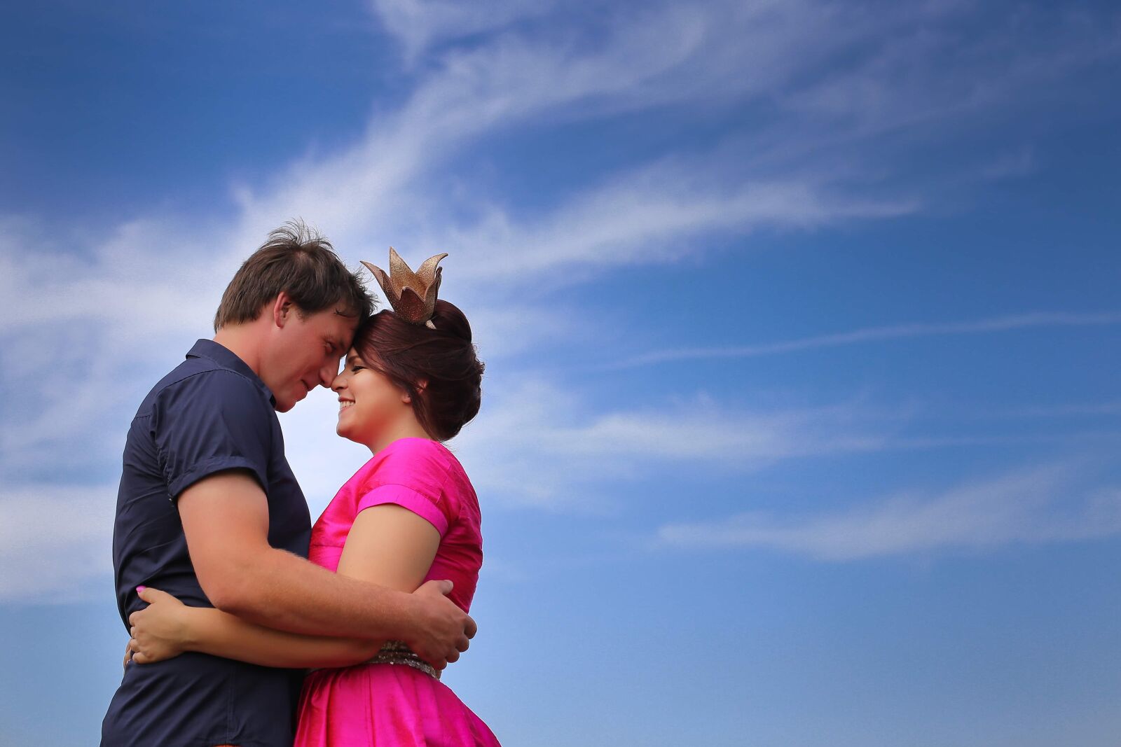 Canon EOS 6D + Canon EF 50mm F1.4 USM sample photo. Girlfriend, boyfriend, kiss, hug photography