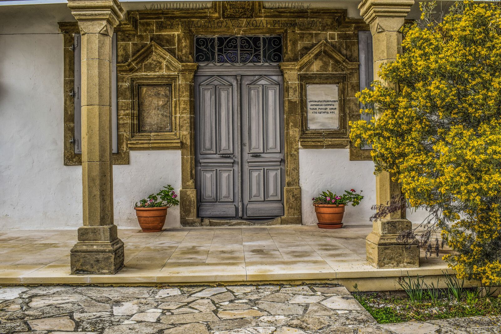 Nikon D3300 sample photo. House, door, wood photography