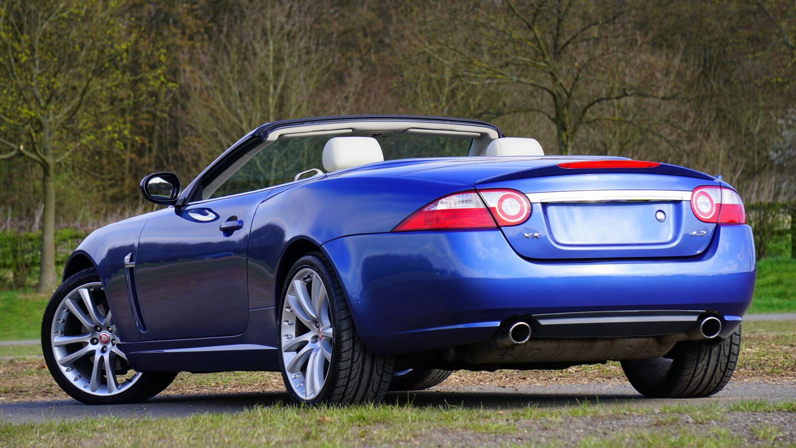 Sony E 55-210mm F4.5-6.3 OSS sample photo. Sports car, vehicle, transportation photography