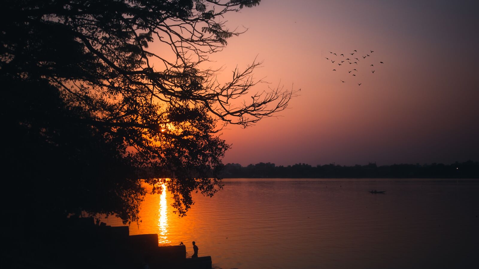 Canon EOS 550D (EOS Rebel T2i / EOS Kiss X4) sample photo. Kolkata, sunset, riverbank photography