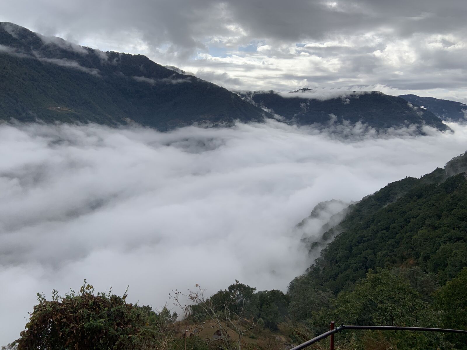 iPhone XR back camera 4.25mm f/1.8 sample photo. Mountain, clouds, nature photography