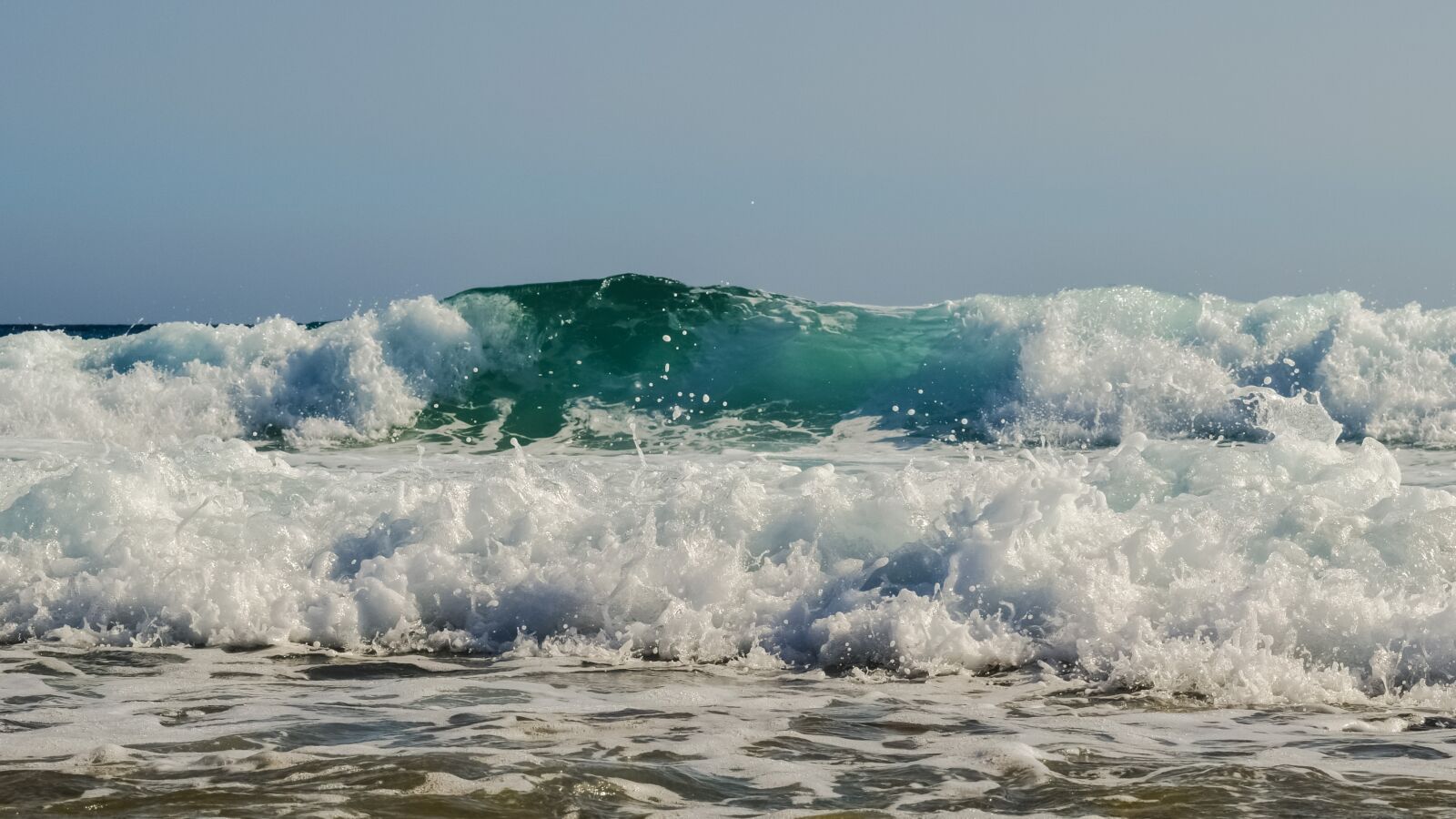 Nikon D3300 sample photo. Wave, smashing, foam photography