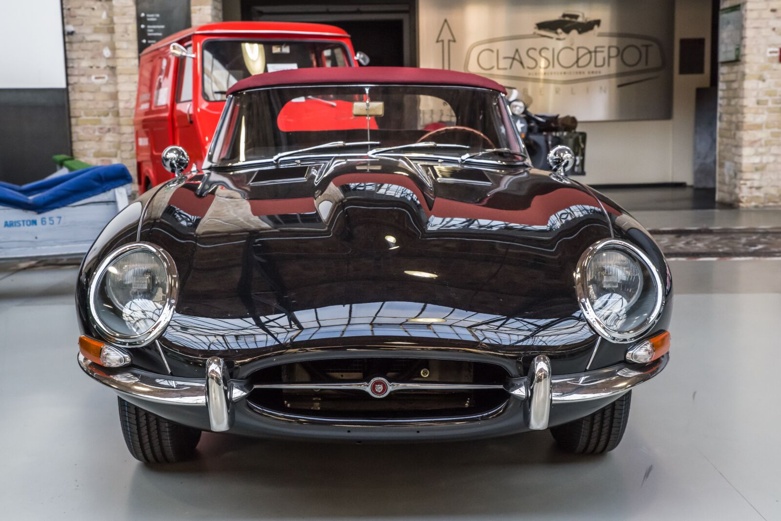 Pentax K-1 Mark II sample photo. Jaguar, e type, oldtimer photography