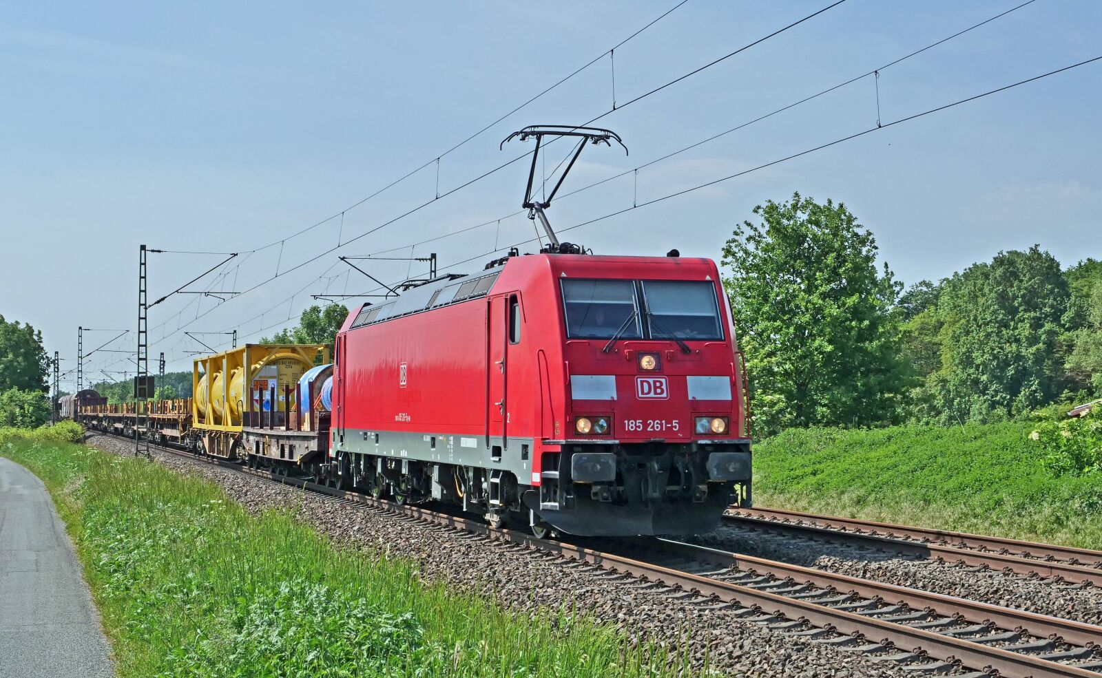 Panasonic Lumix DC-G9 sample photo. Mixed freight train, main photography