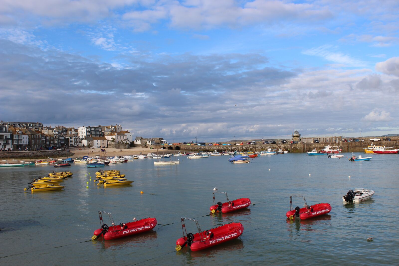 Canon EOS 100D (EOS Rebel SL1 / EOS Kiss X7) sample photo. Boats, bay, sea photography