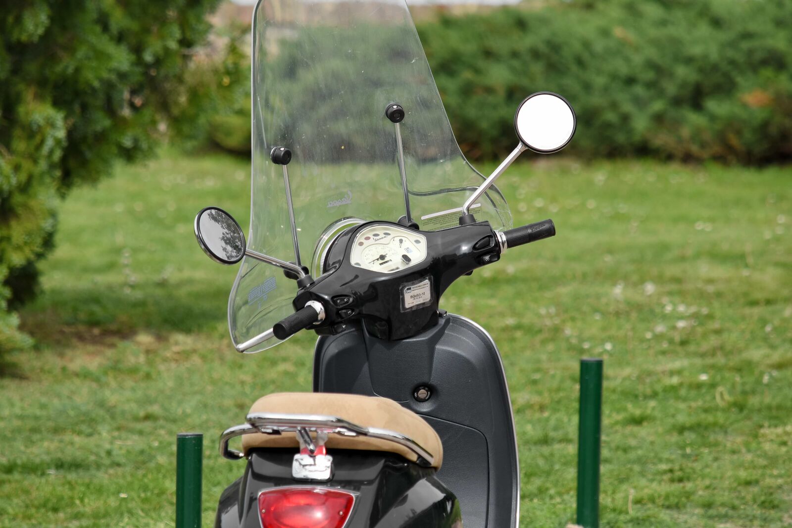 Nikon D5500 sample photo. Windshield, minibike, motorcycle, moped photography