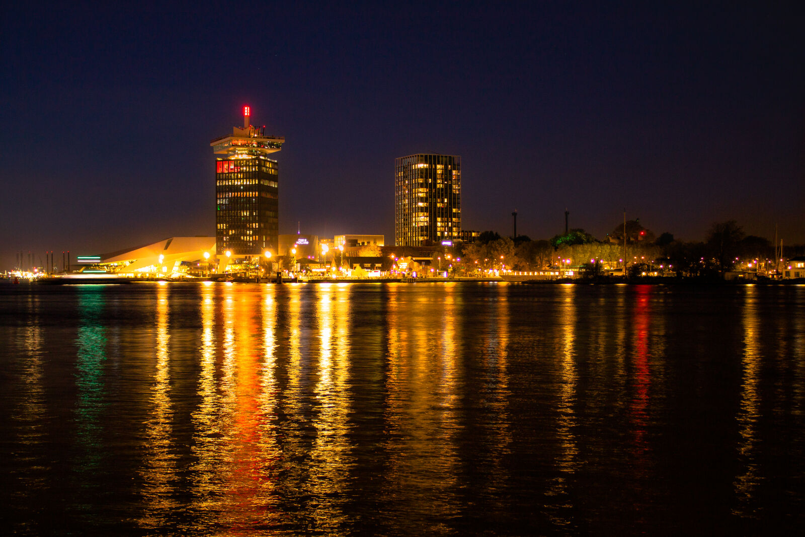 Canon EOS 1100D (EOS Rebel T3 / EOS Kiss X50) sample photo. Amsterdam, architecture, city, night photography