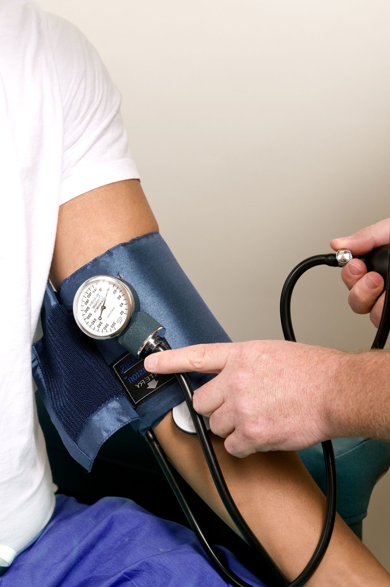 Nikon D300 sample photo. Blood, pressure, examination photography