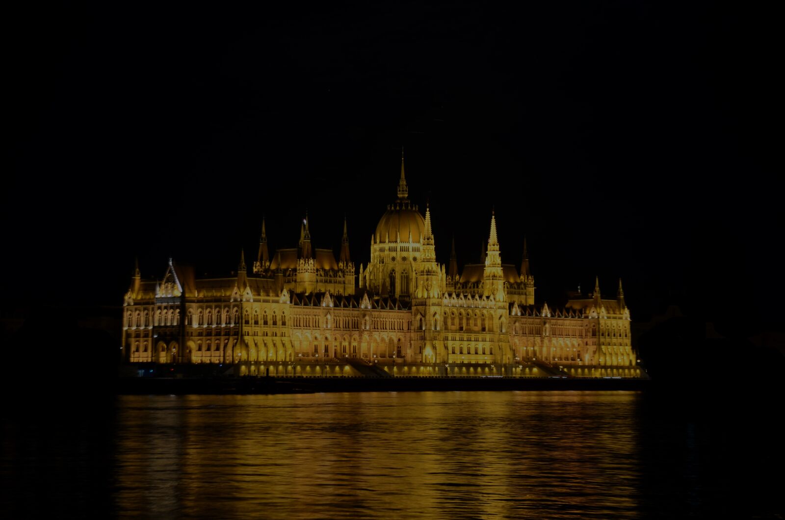 Nikon D5100 sample photo. Hungarian parliament, at night photography