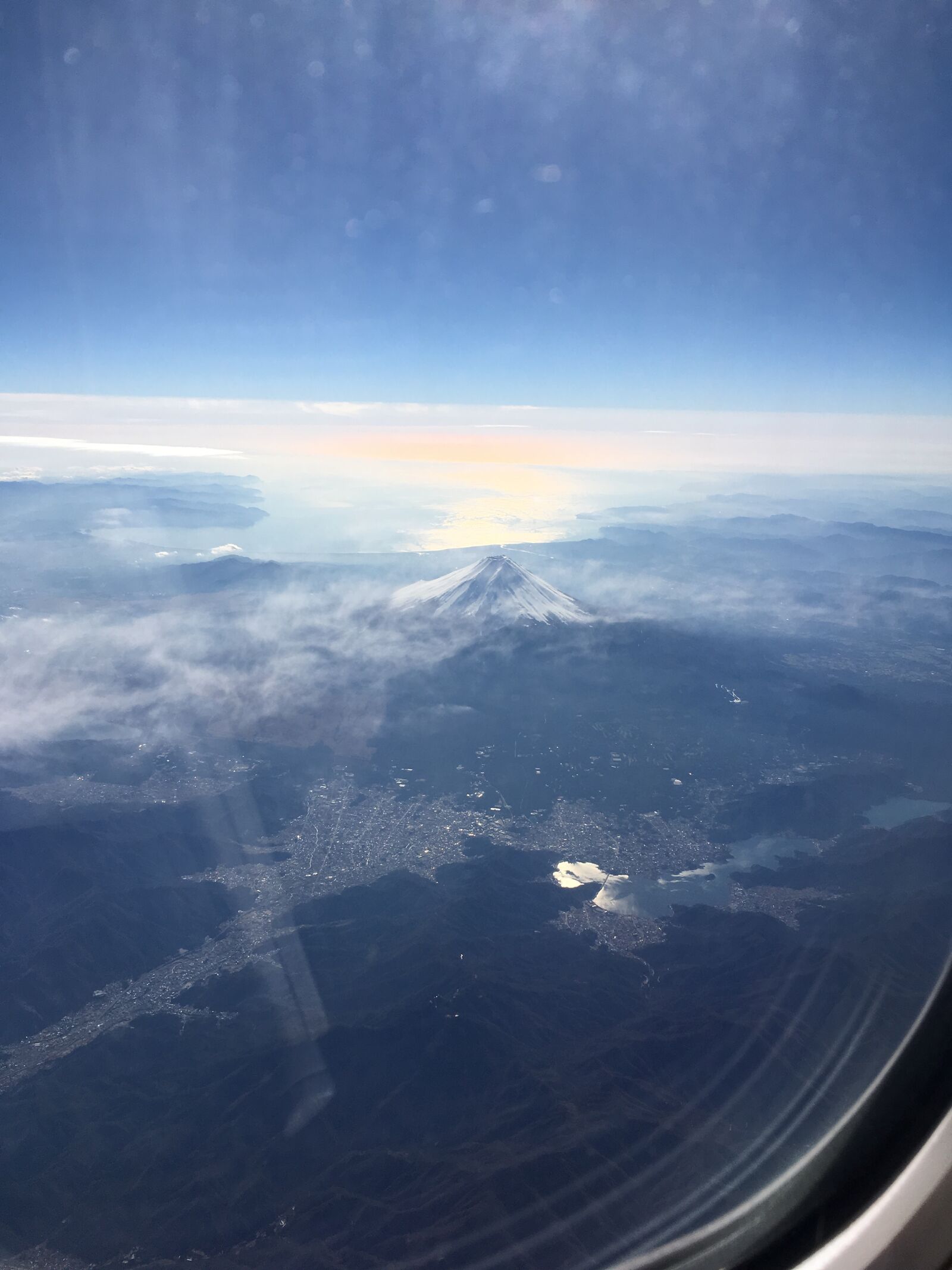 Apple iPhone SE sample photo. Fuji, airplane, sky photography