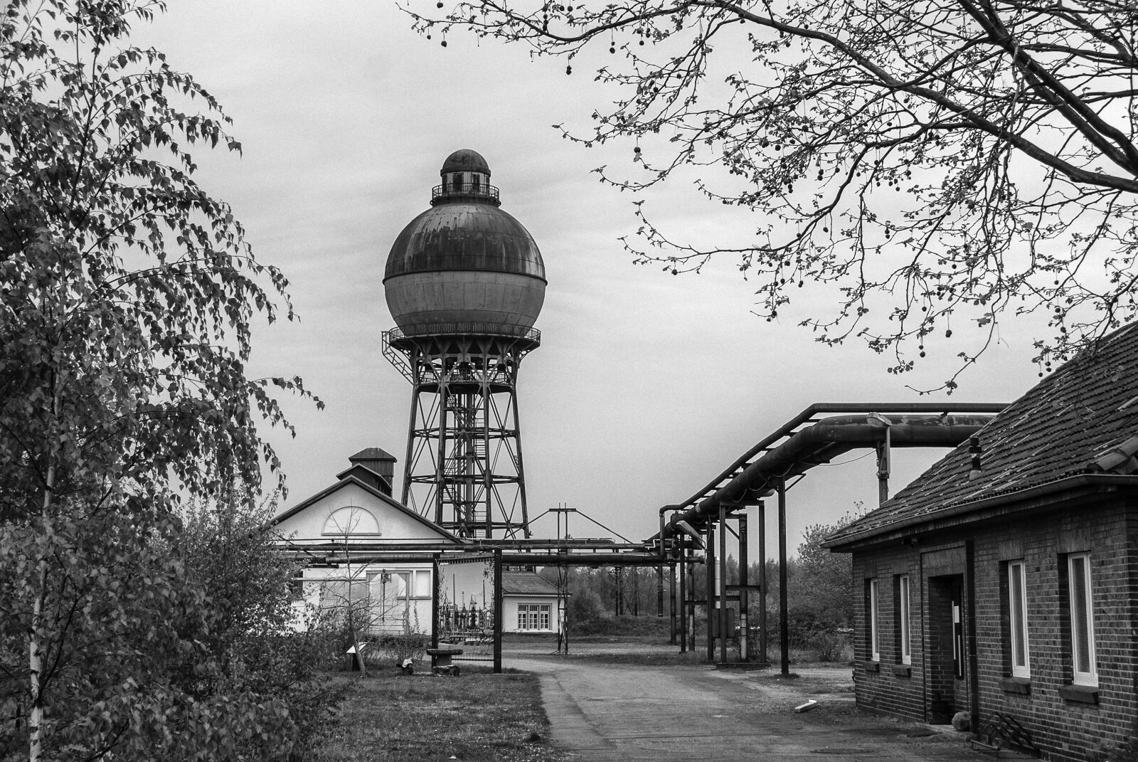 Sony Alpha DSLR-A100 sample photo. Architecture, building, industrial monument photography