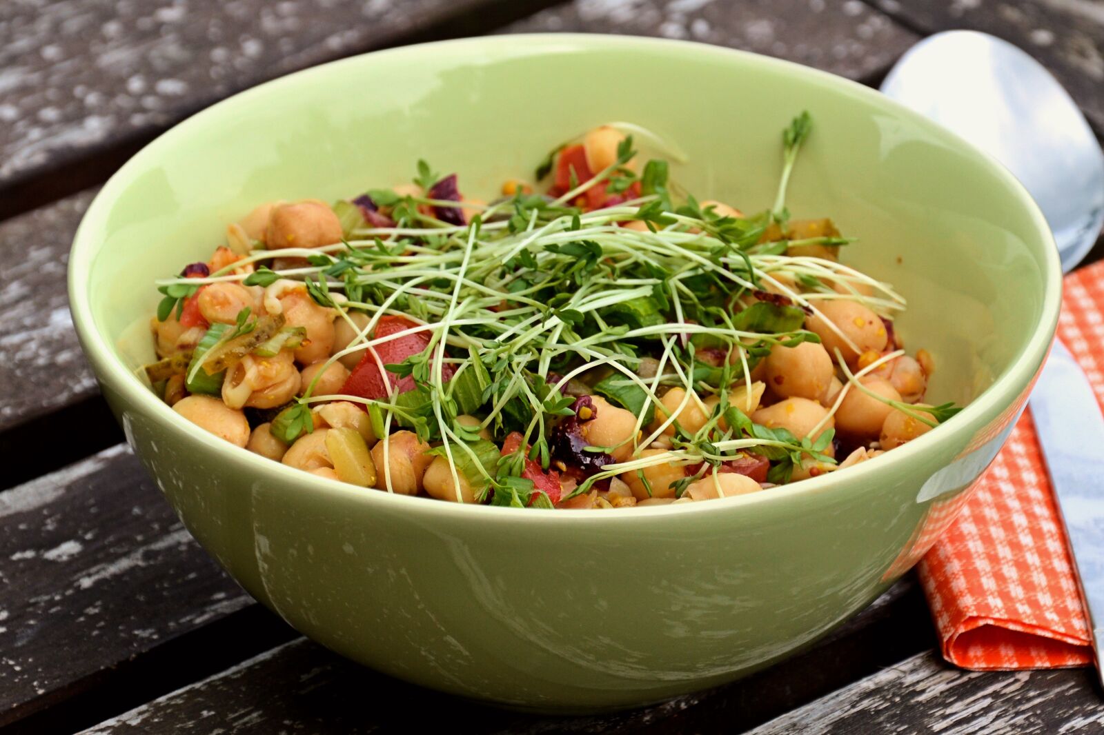 Nikon D3200 sample photo. Soup, salad, cress photography