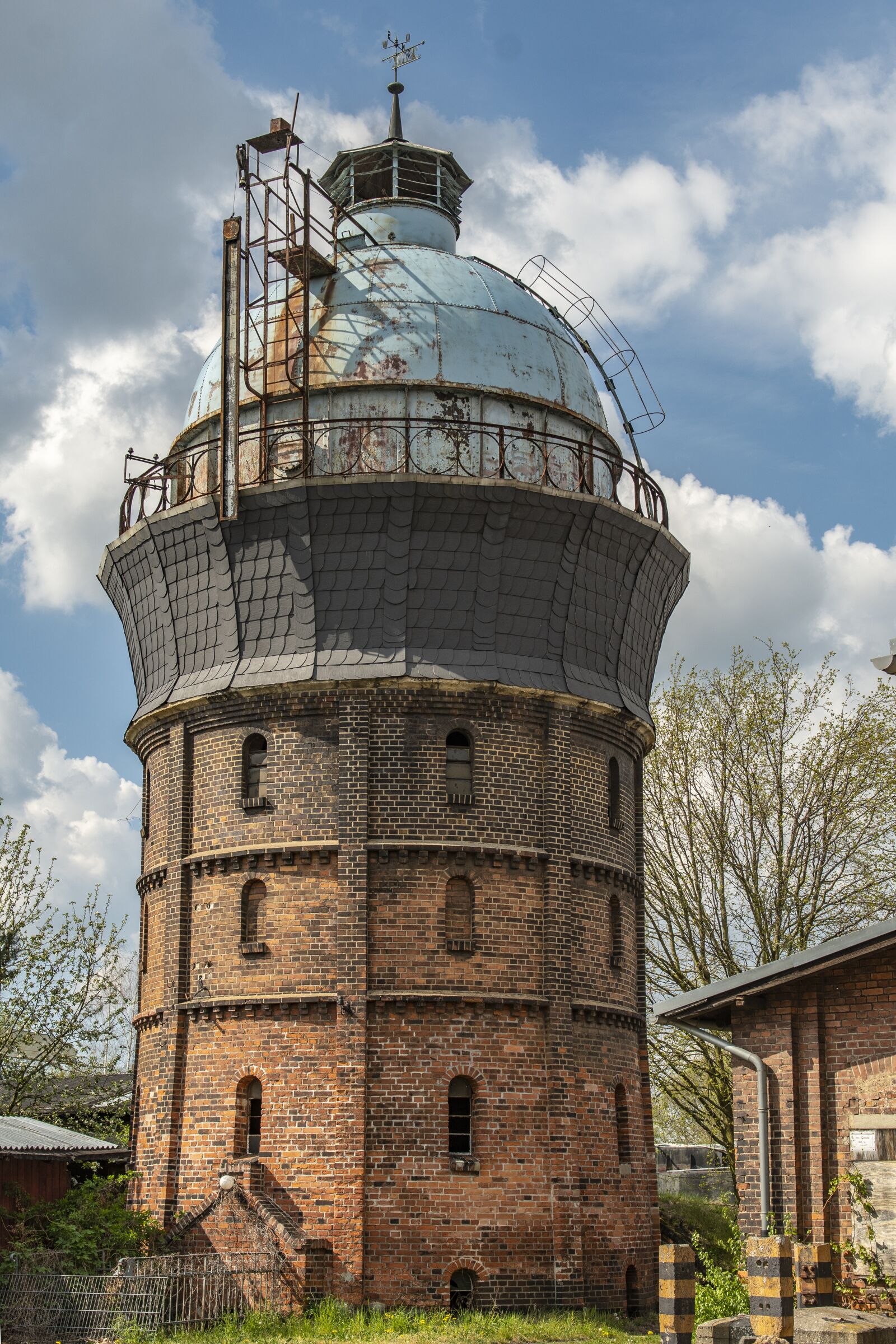 Nikon D500 sample photo. Water tower, historically, architecture photography