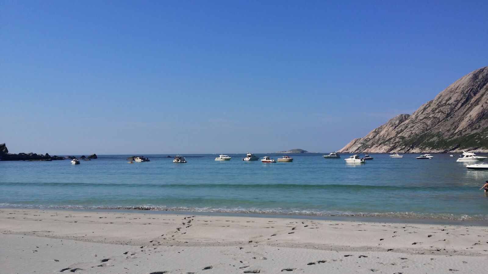 Samsung Galaxy S4 sample photo. Beach, sea, vetvik photography
