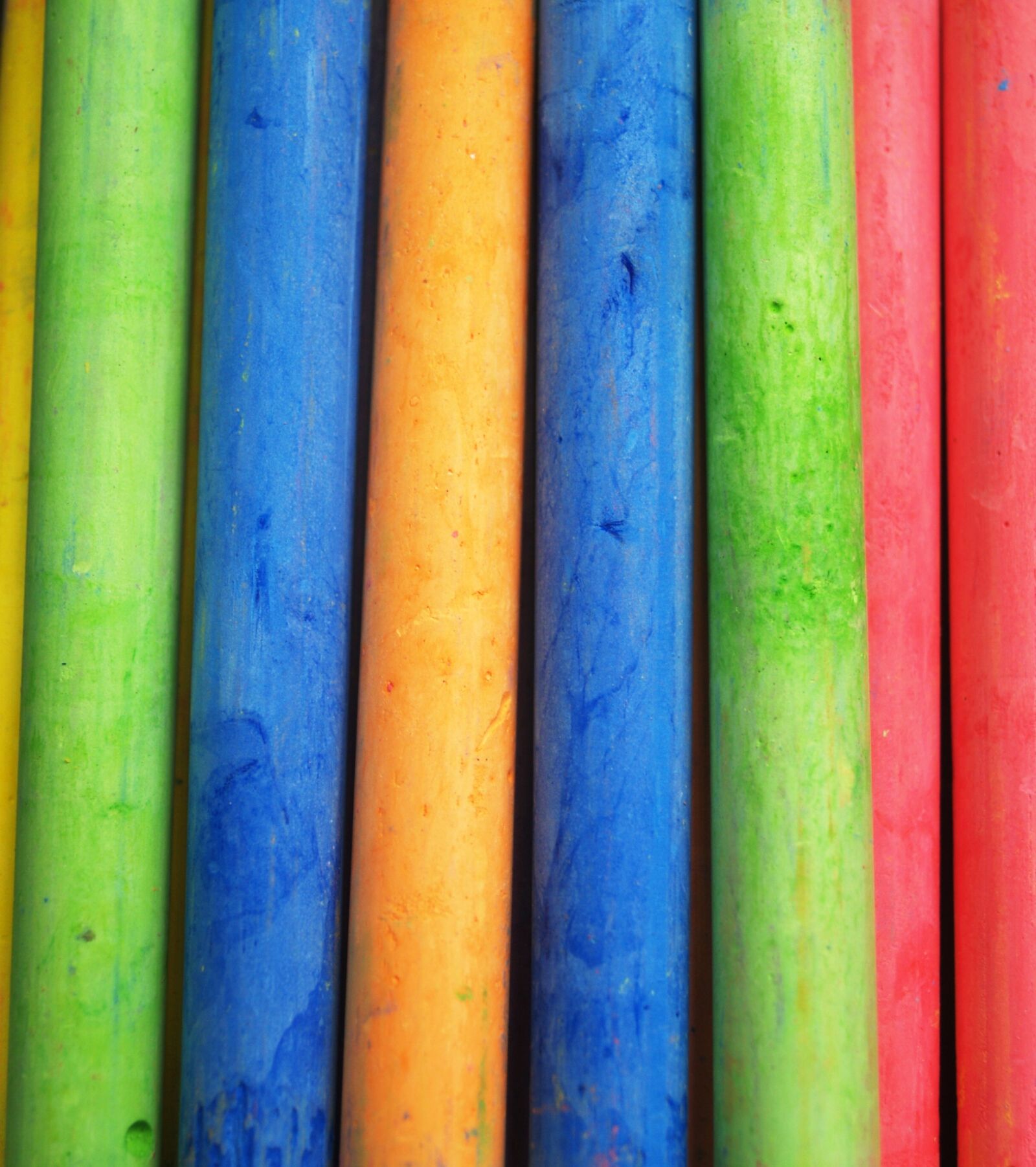 Olympus E-300 (EVOLT E-300) sample photo. Chalk, color, red photography