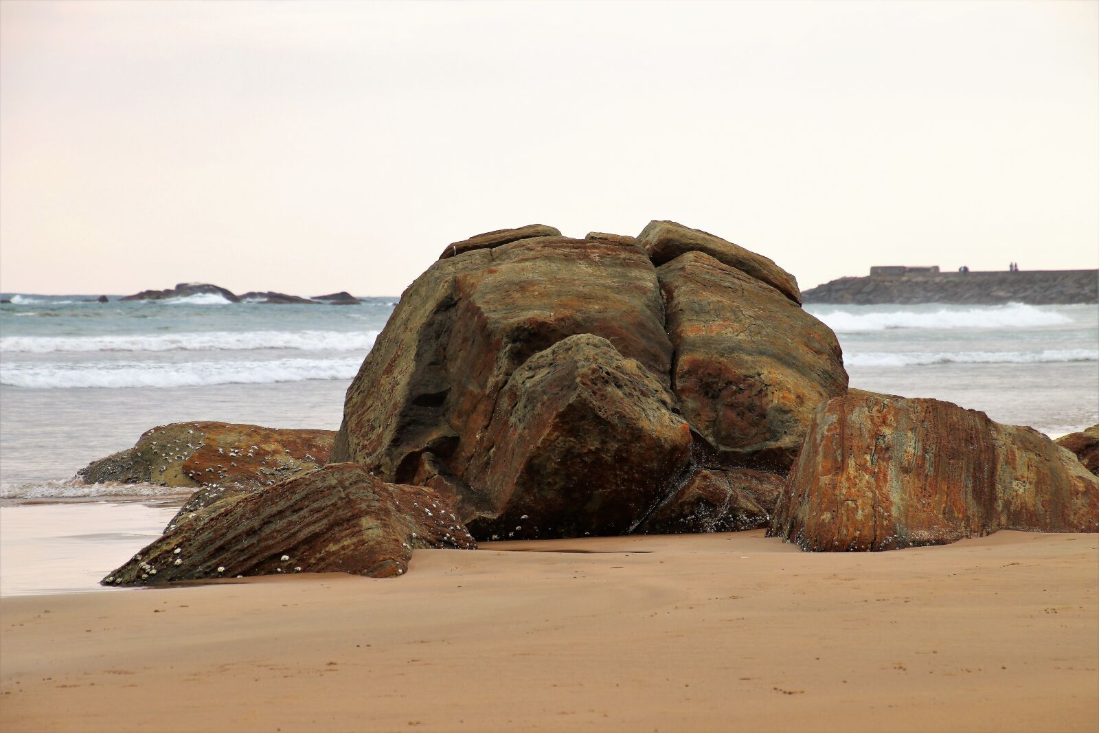 Canon EOS 80D sample photo. Sand, ocean, rock photography