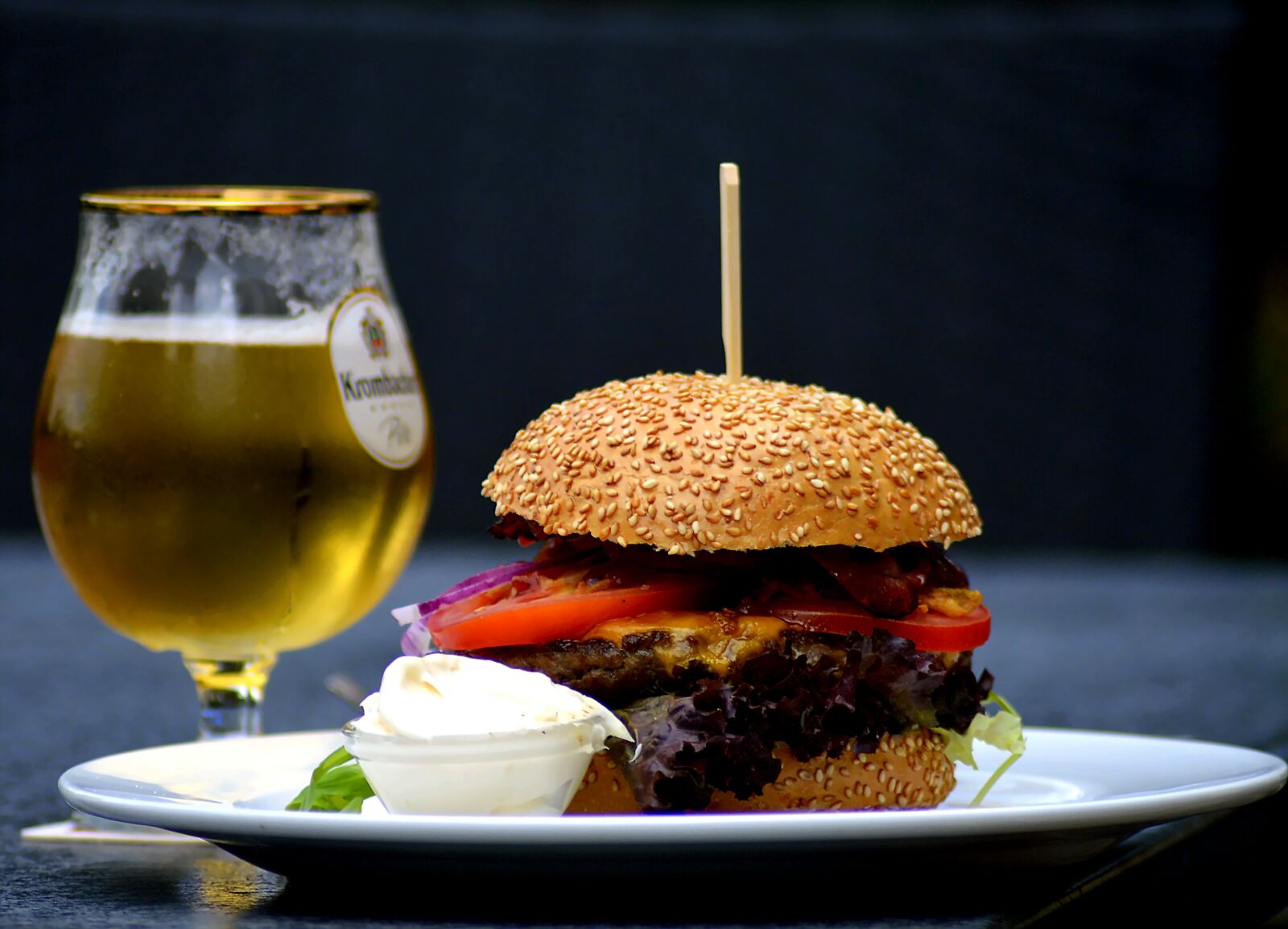 Nikon D3200 sample photo. Food, eat, beer photography