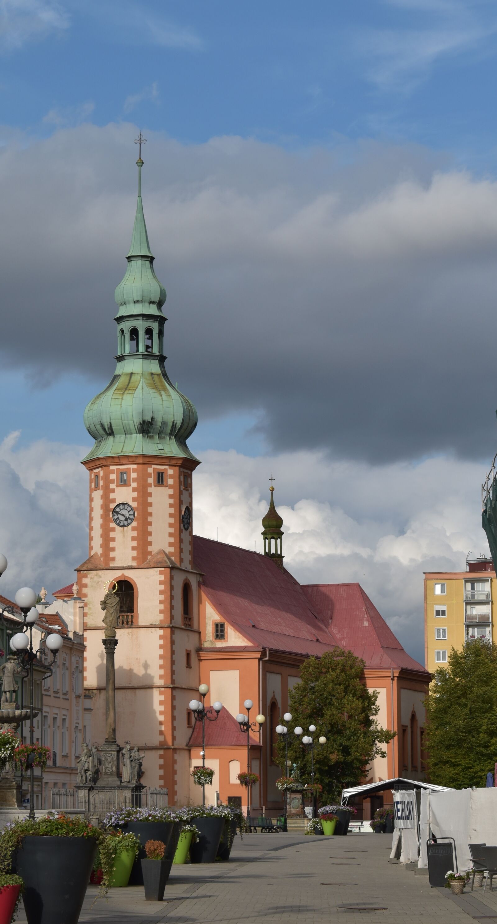 Nikon D3500 sample photo. Sokolov, the old square photography