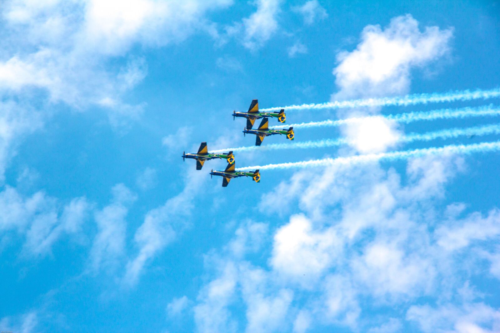 Canon EF-S 18-135mm F3.5-5.6 IS sample photo. Aviation, plane, aeronautics photography