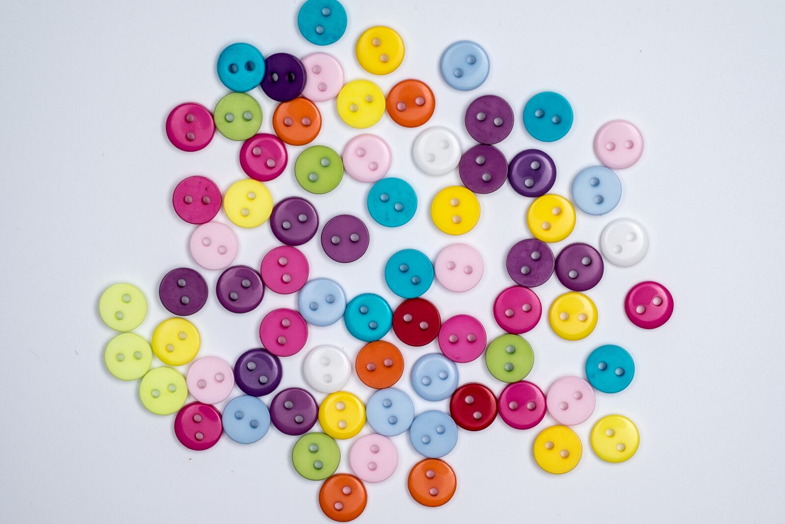Fujifilm X-T1 + Fujifilm XF 60mm F2.4 R Macro sample photo. Buttons, colored buttons, colored photography